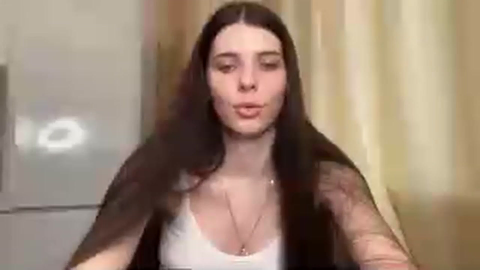 Gallery image thumbnail from SaraRich's myfreecams stream on, 12/22/2022, 12:55 image 18 of 20
