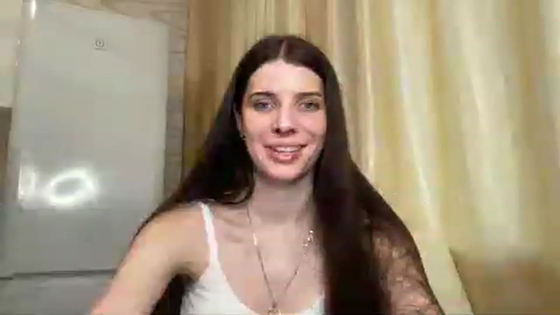 Gallery image thumbnail from SaraRich's myfreecams stream on, 12/22/2022, 12:55 image 8 of 20