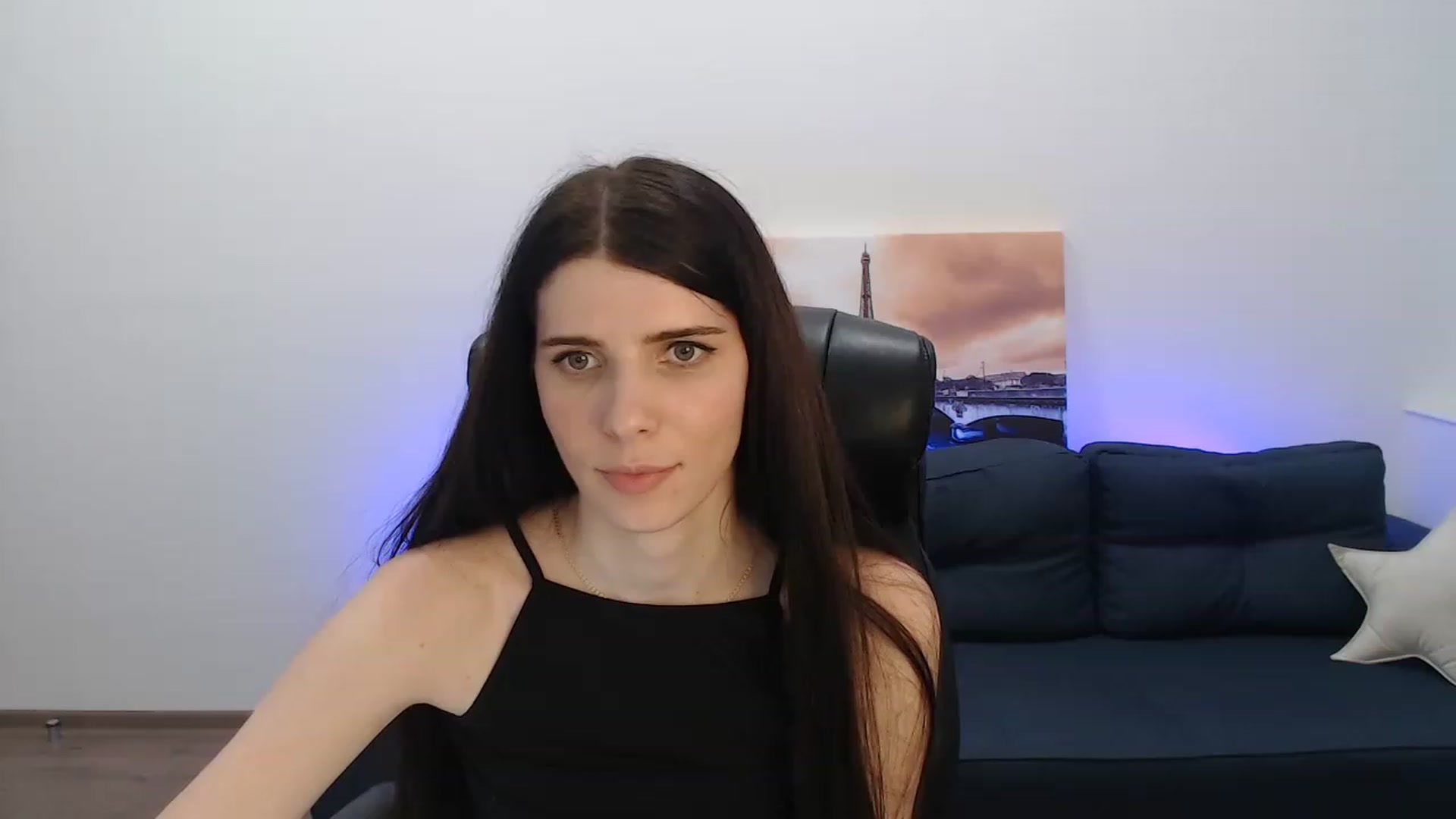 Gallery image thumbnail from SaraRich's myfreecams stream on, 12/24/2022, 16:30 image 19 of 20