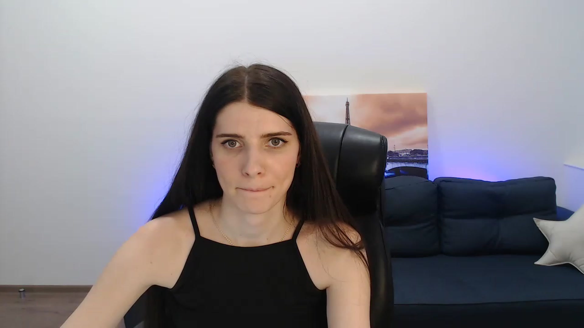 Gallery image thumbnail from SaraRich's myfreecams stream on, 12/24/2022, 16:30 image 14 of 20