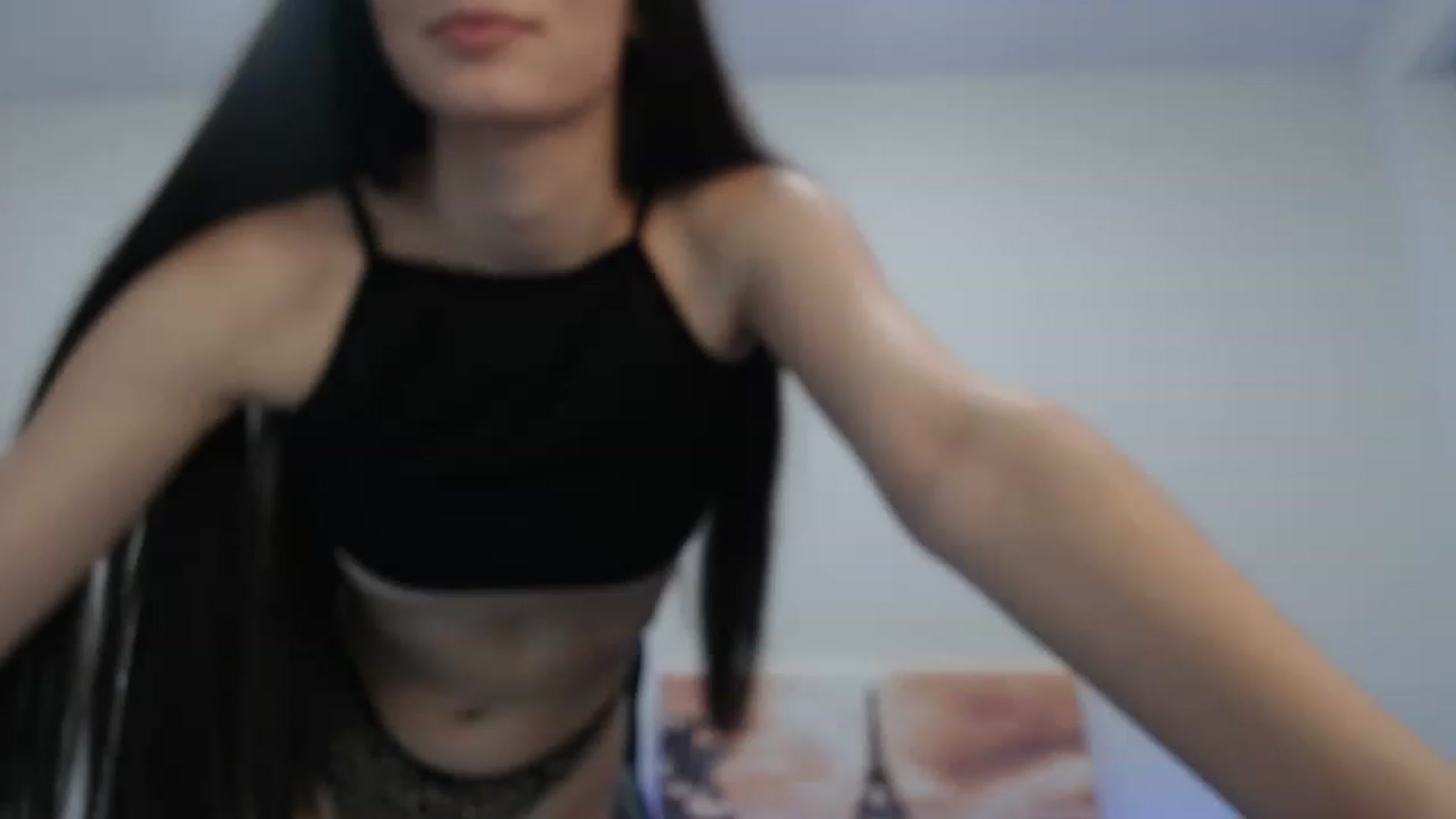 Gallery image thumbnail from SaraRich's myfreecams stream on, 12/24/2022, 16:30 image 7 of 20