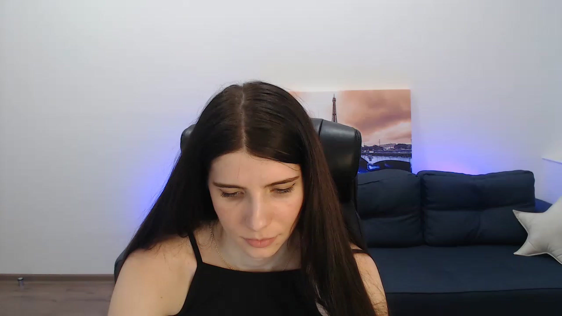 Gallery image thumbnail from SaraRich's myfreecams stream on, 12/24/2022, 16:30 image 18 of 20