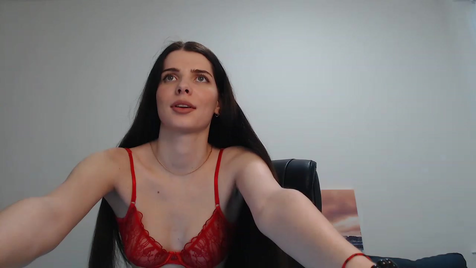 Gallery image thumbnail from SaraRich's myfreecams stream on, 01/04/2023, 13:46 image 8 of 20