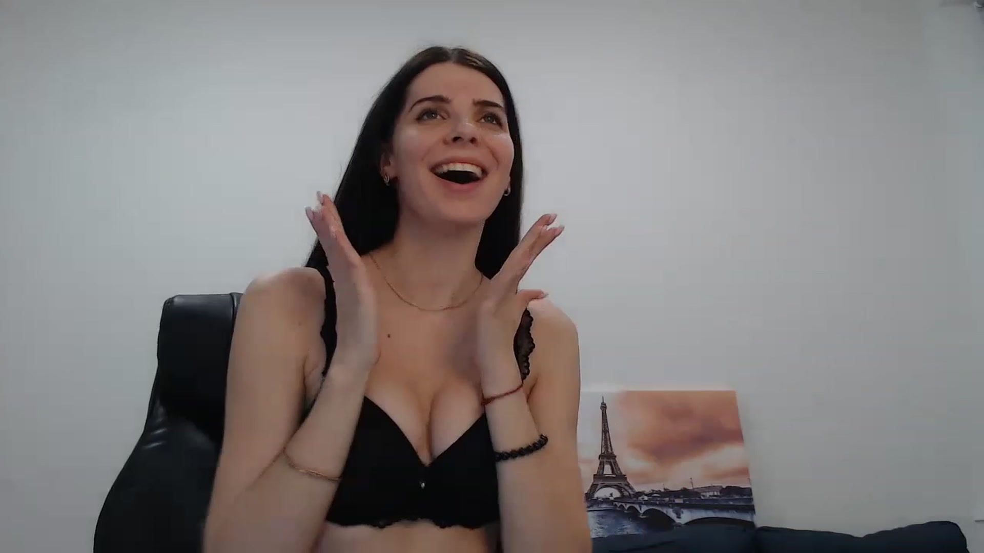 Gallery image thumbnail from SaraRich's myfreecams stream on, 01/05/2023, 14:48 image 9 of 20