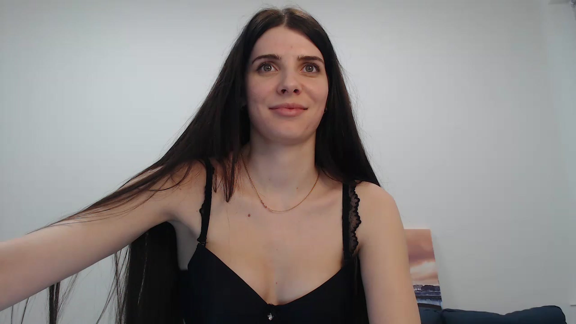 Gallery image thumbnail from SaraRich's myfreecams stream on, 01/05/2023, 17:49 image 2 of 20