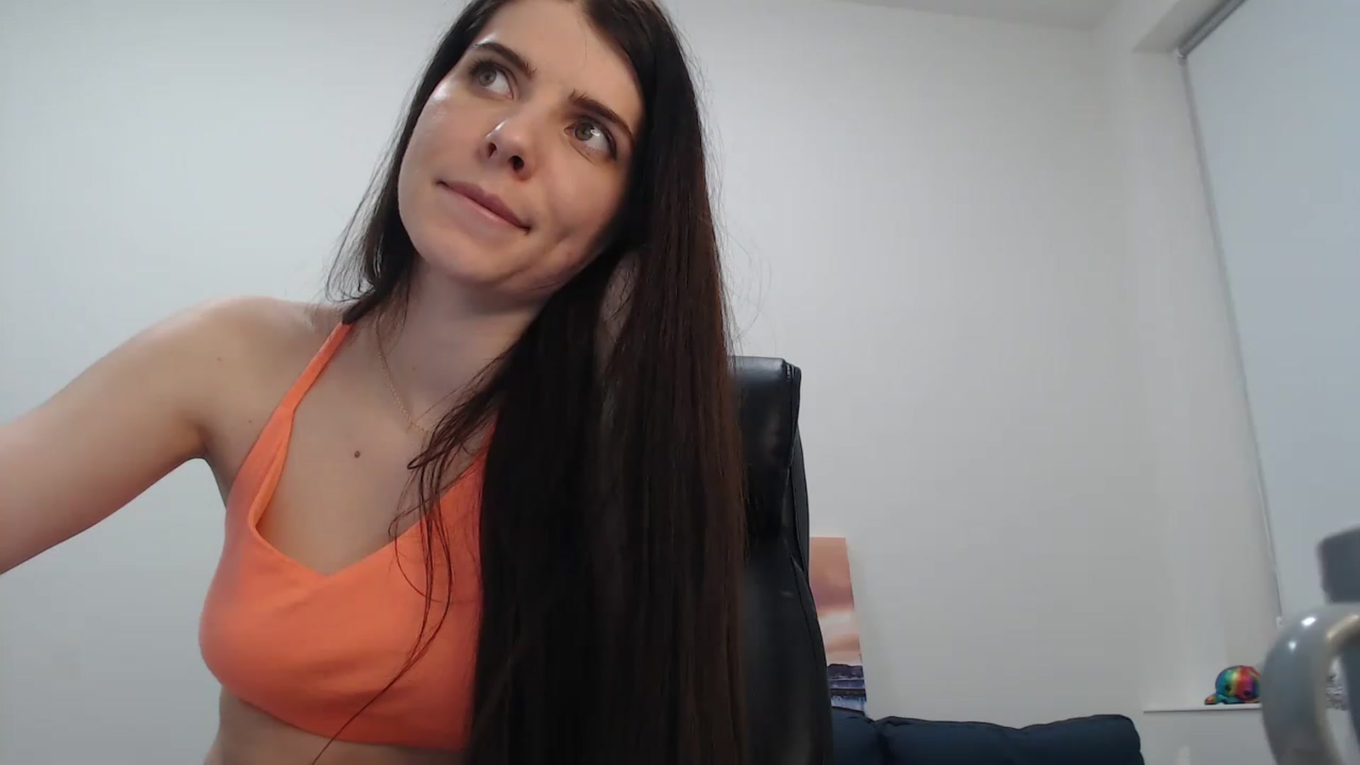 Gallery image thumbnail from SaraRich's myfreecams stream on, 01/08/2023, 17:53 image 9 of 20