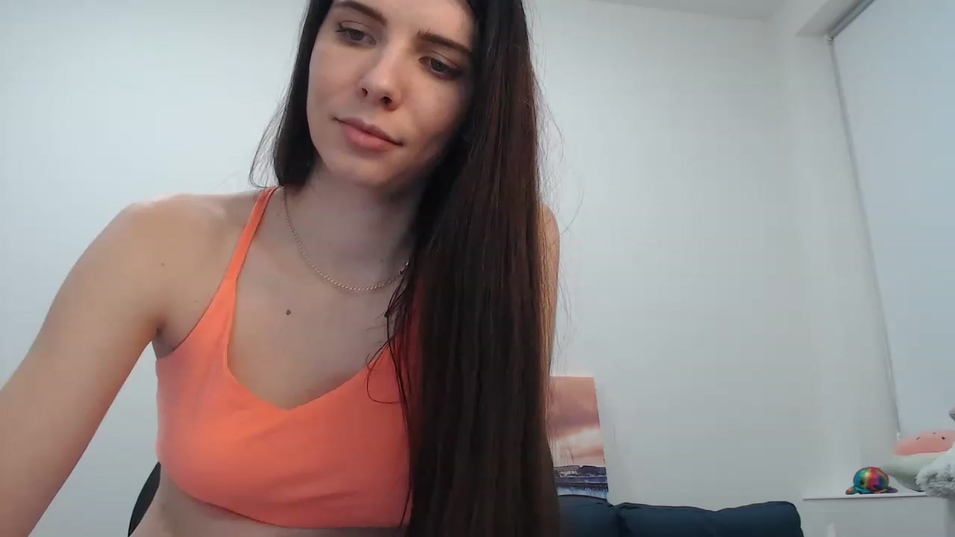 Gallery image thumbnail from SaraRich's myfreecams stream on, 01/08/2023, 17:53 image 7 of 20