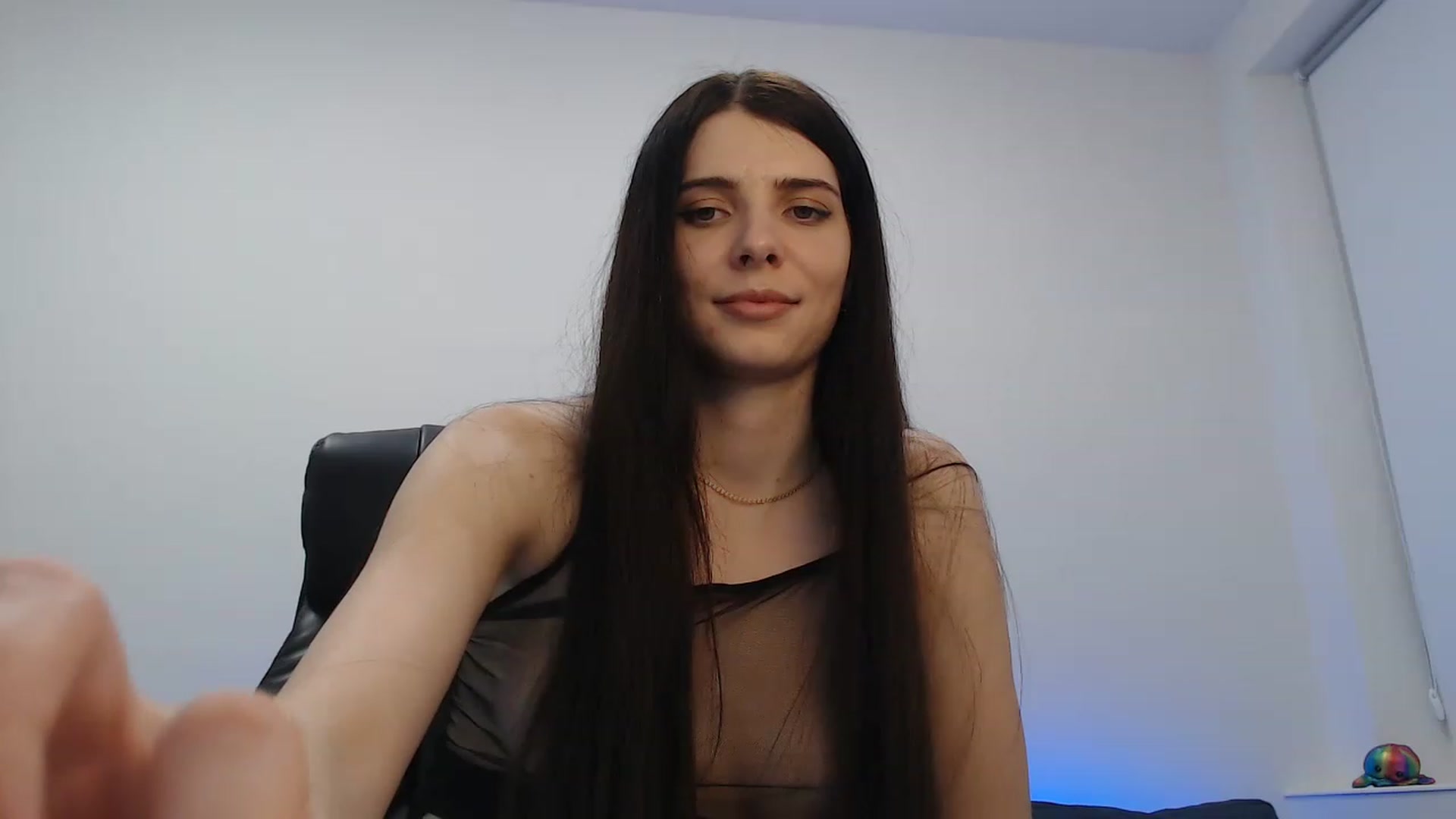 Gallery image thumbnail from SaraRich's myfreecams stream on, 01/09/2023, 16:55 image 4 of 20