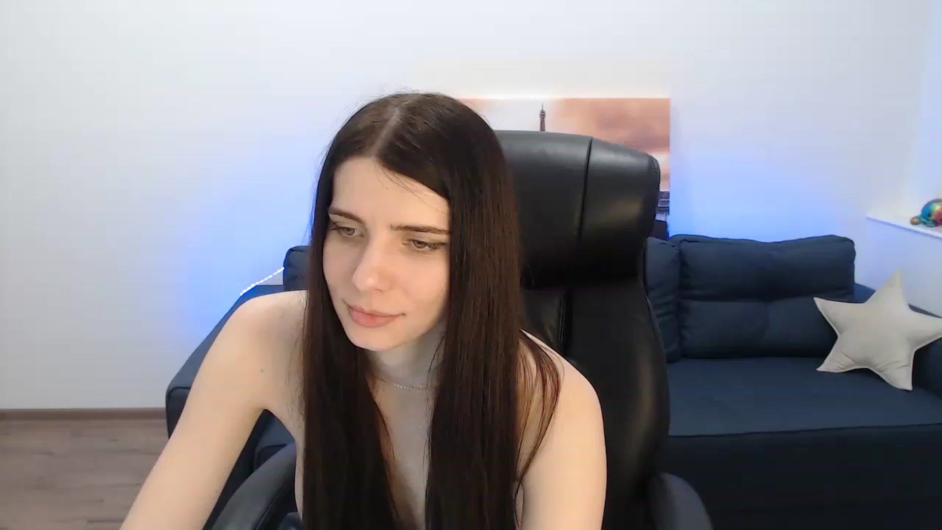 Gallery image thumbnail from SaraRich's myfreecams stream on, 01/09/2023, 17:55 image 11 of 20