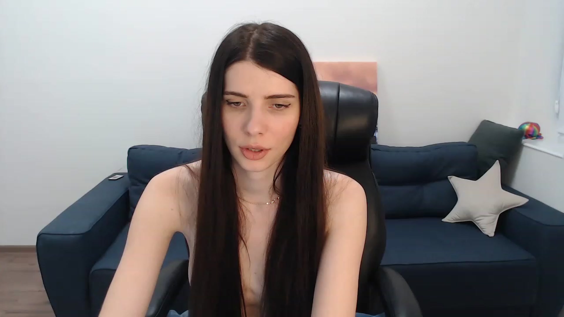 Gallery image thumbnail from SaraRich's myfreecams stream on, 01/13/2023, 14:38 image 13 of 20