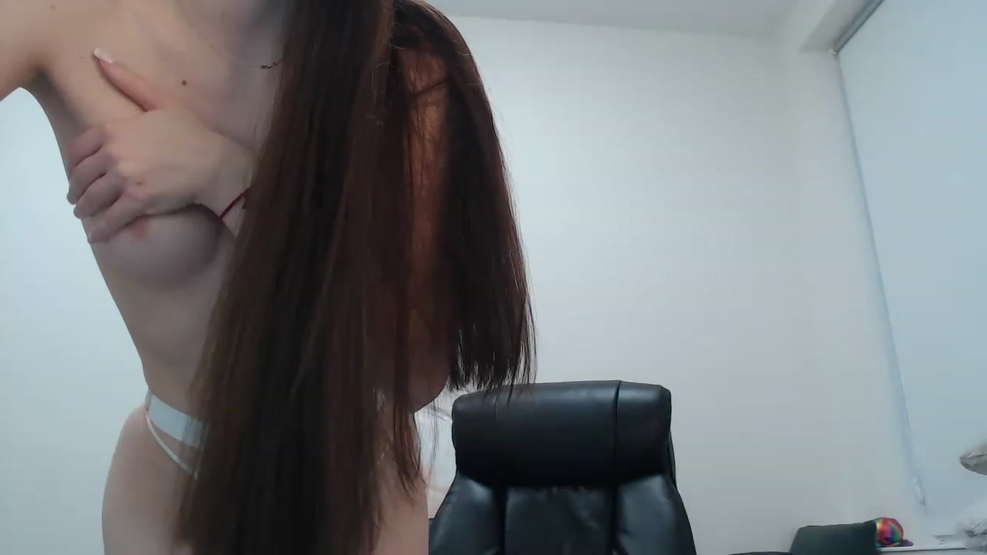 Gallery image thumbnail from SaraRich's myfreecams stream on, 01/13/2023, 14:38 image 7 of 20