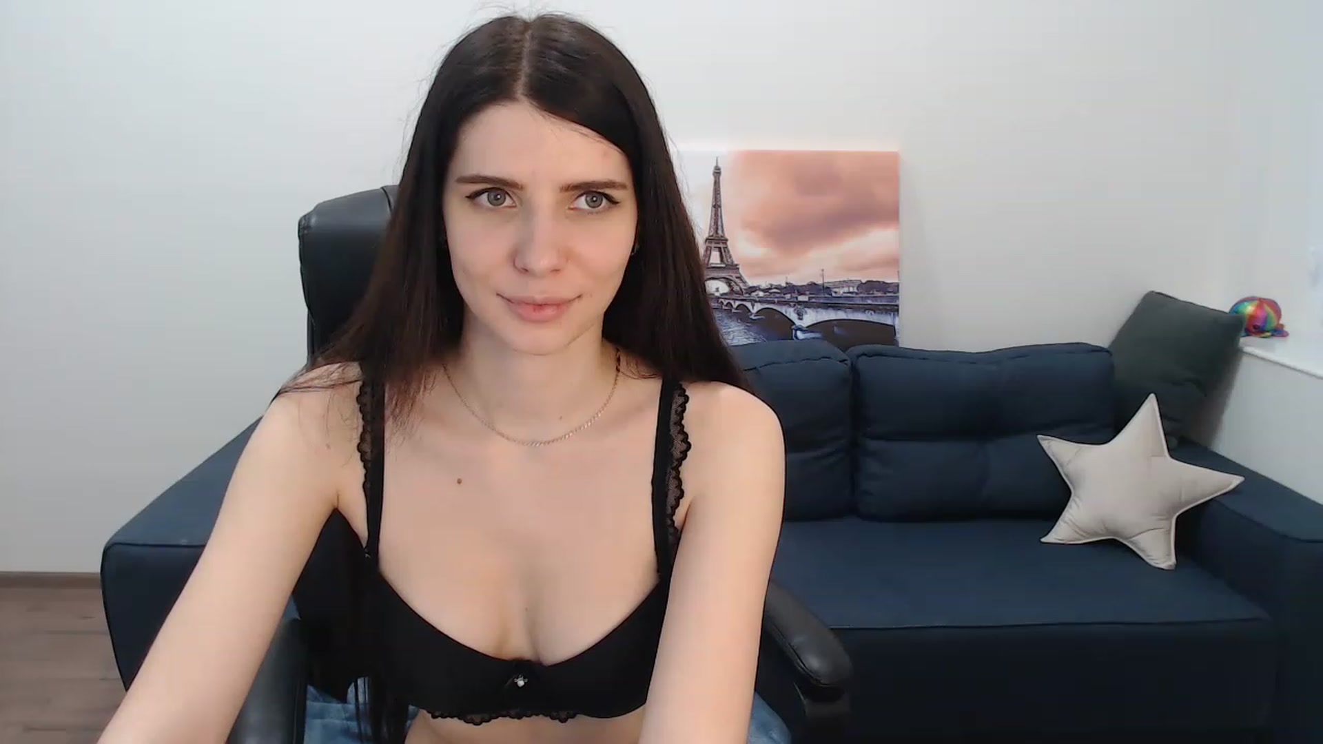 Gallery image thumbnail from SaraRich's myfreecams stream on, 01/15/2023, 13:24 image 9 of 20