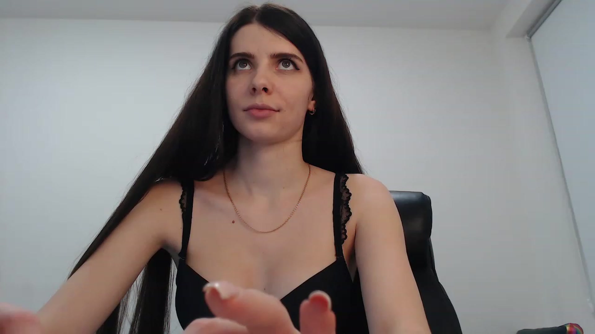 Gallery image thumbnail from SaraRich's myfreecams stream on, 01/15/2023, 15:44 image 18 of 20