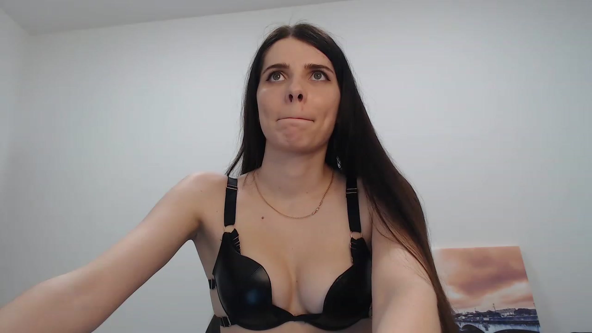 Gallery image thumbnail from SaraRich's myfreecams stream on, 01/25/2023, 16:27 image 17 of 20