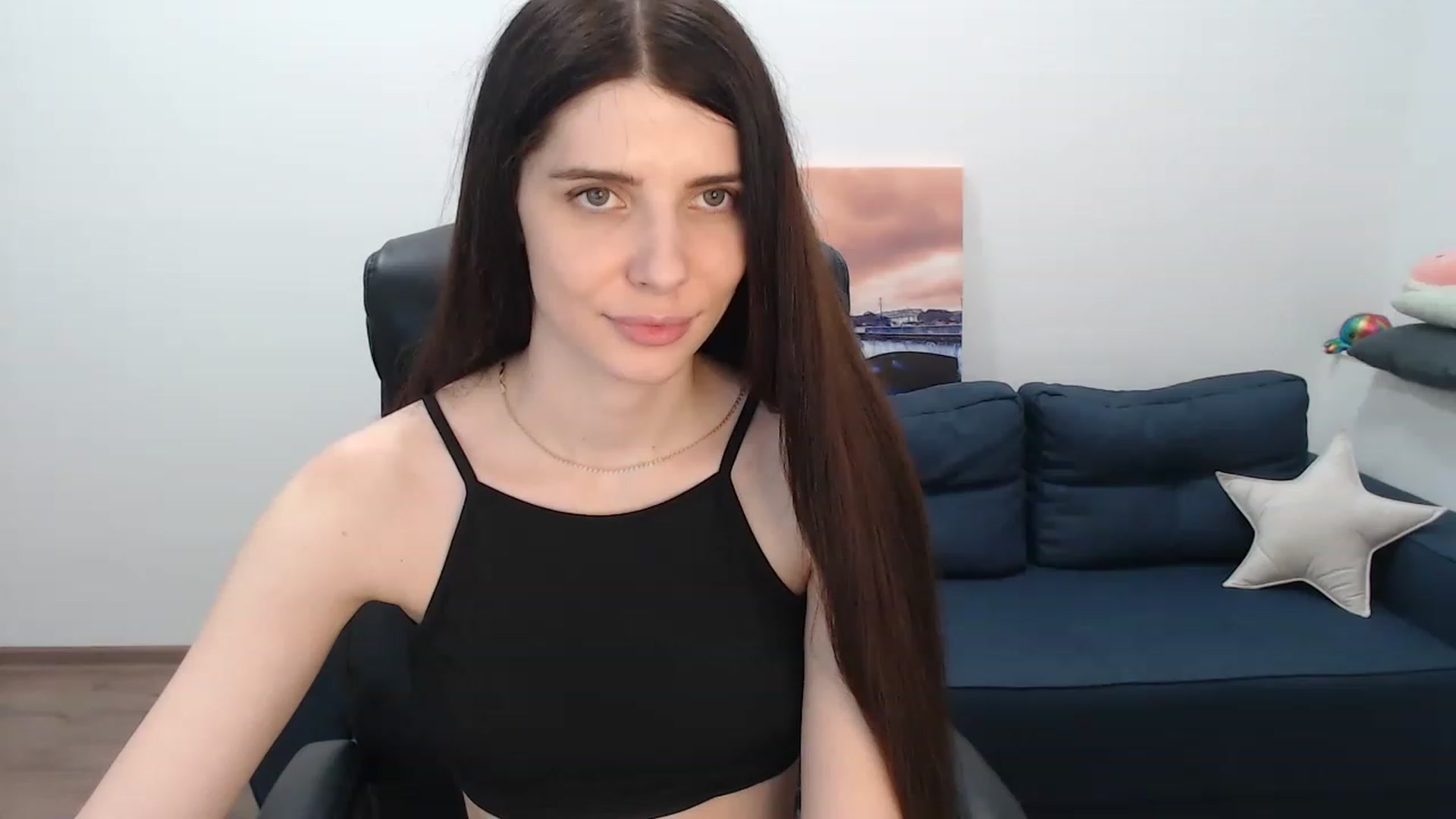 Gallery image thumbnail from SaraRich's myfreecams stream on, 02/01/2023, 14:38 image 2 of 20
