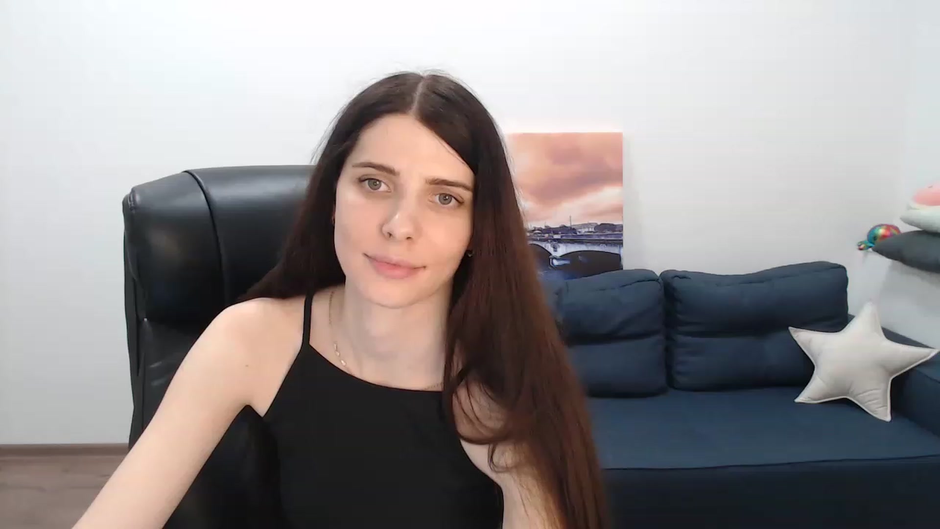 Gallery image thumbnail from SaraRich's myfreecams stream on, 02/01/2023, 14:38 image 13 of 20
