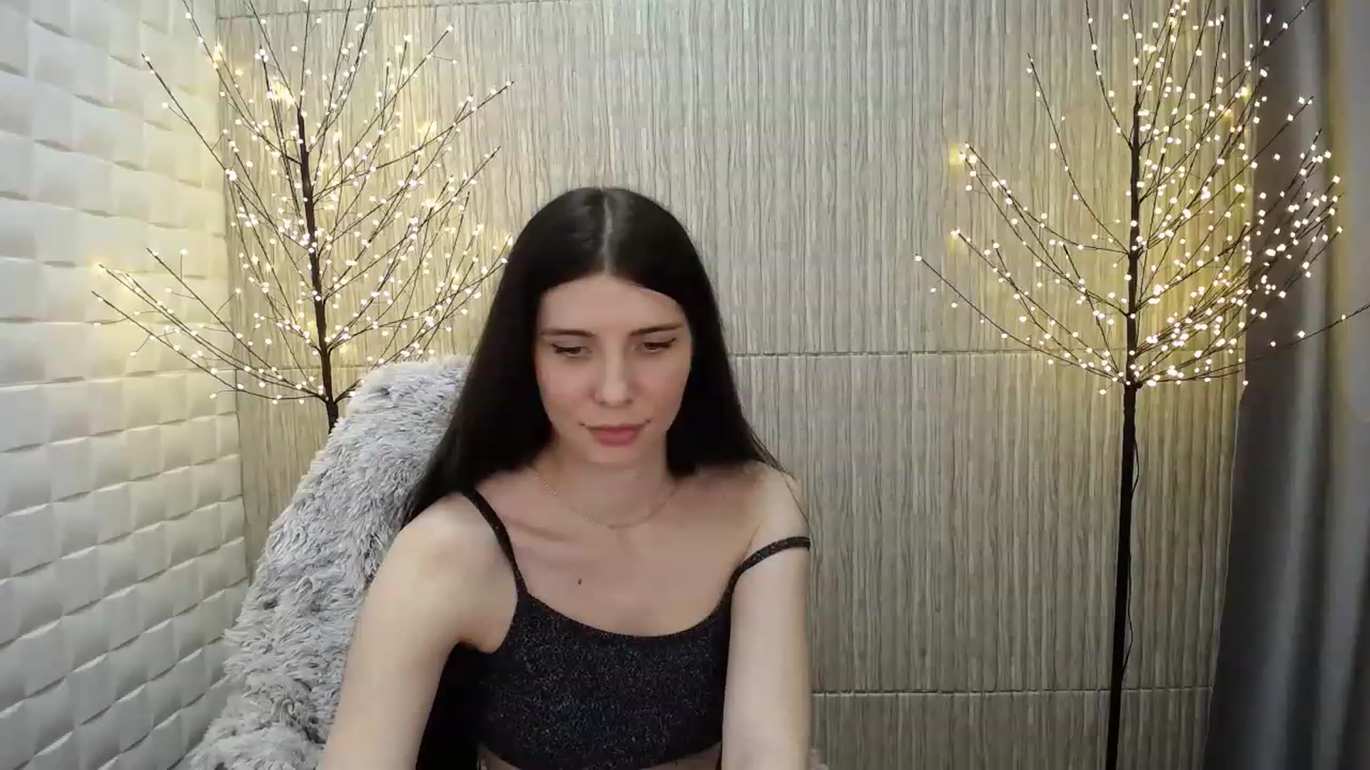 Gallery image thumbnail from SaraRich's myfreecams stream on, 02/17/2023, 12:24 image 10 of 20