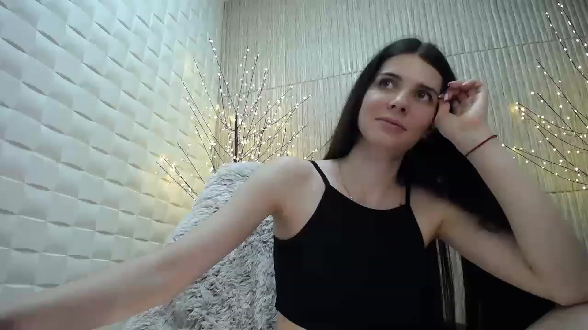 Gallery image thumbnail from SaraRich's myfreecams stream on, 02/20/2023, 12:11 image 5 of 20