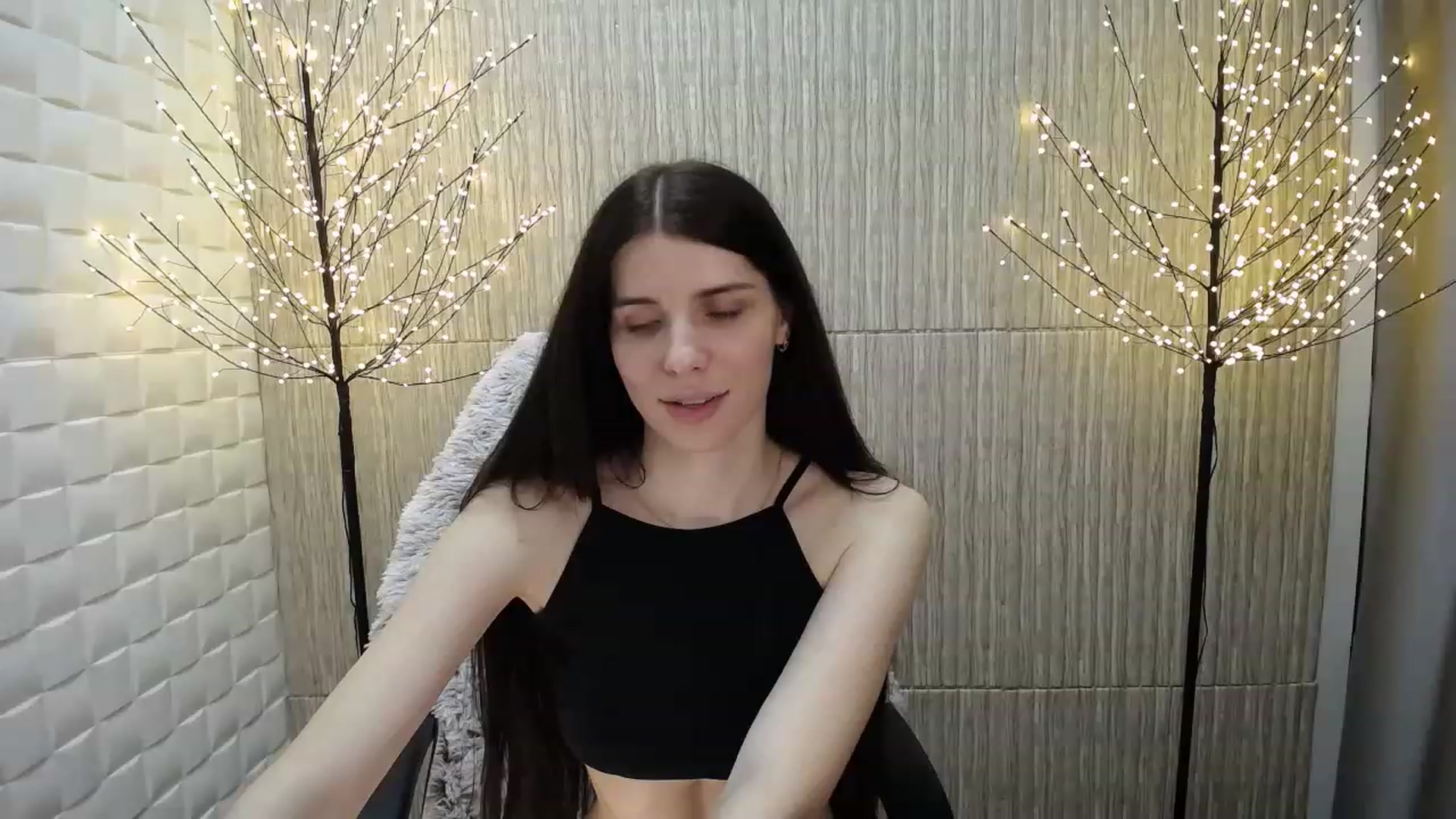 Gallery image thumbnail from SaraRich's myfreecams stream on, 02/20/2023, 14:37 image 19 of 20