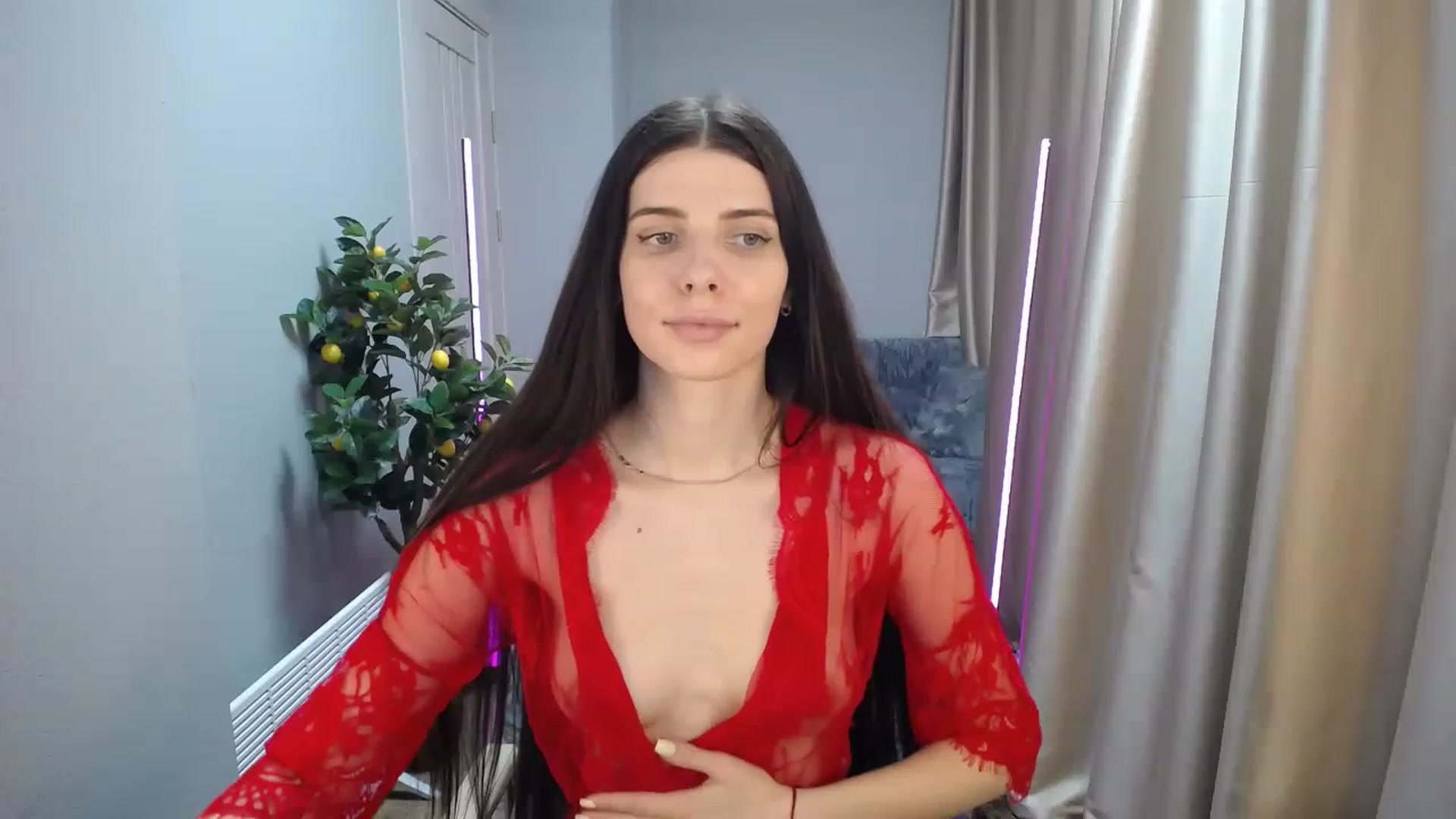 Gallery image thumbnail from SaraRich's myfreecams stream on, 03/14/2023, 11:36 image 17 of 20