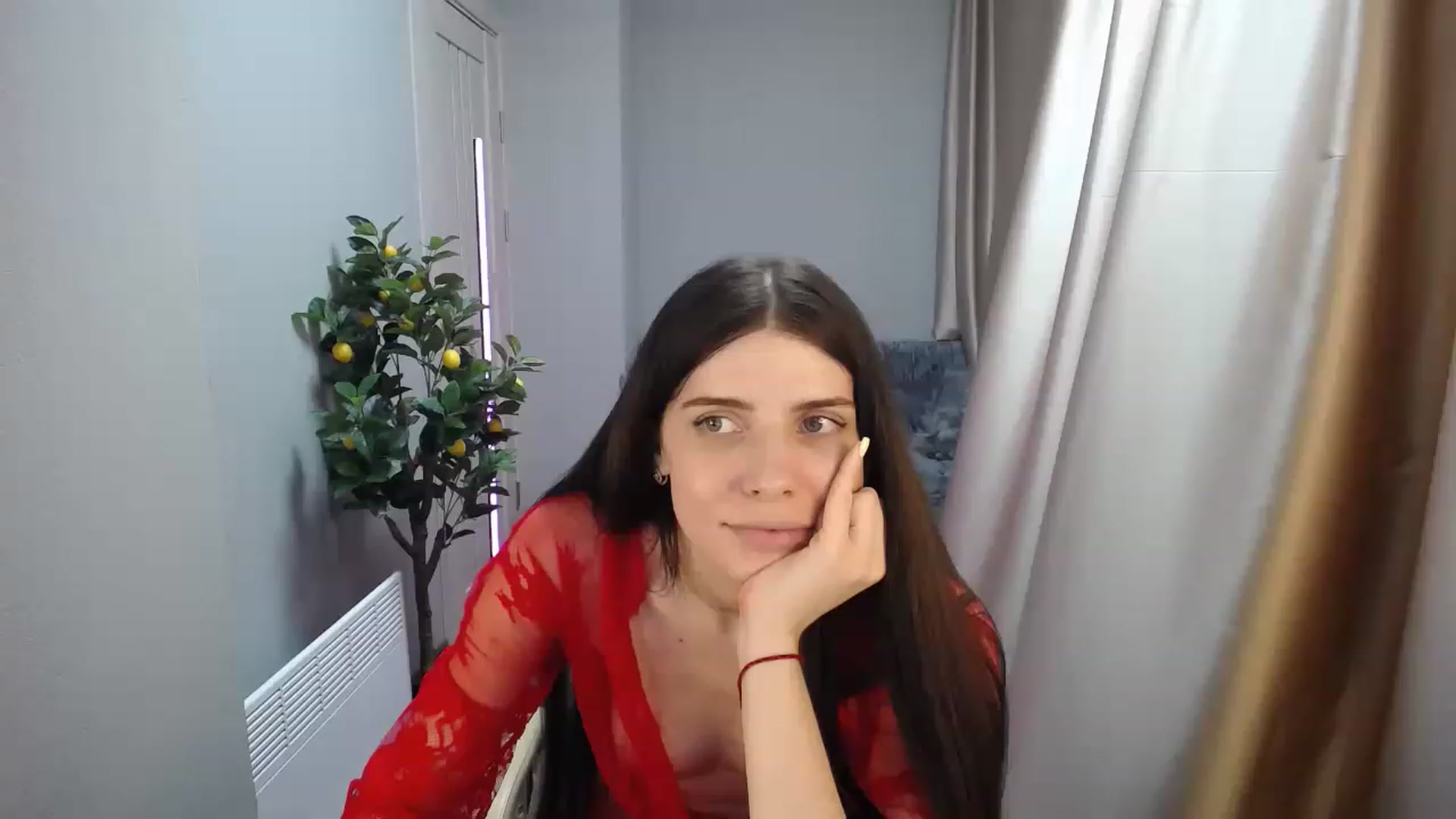 Gallery image thumbnail from SaraRich's myfreecams stream on, 03/14/2023, 13:24 image 16 of 20