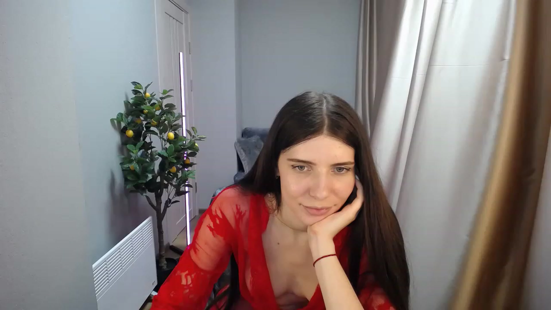 Gallery image thumbnail from SaraRich's myfreecams stream on, 03/14/2023, 13:24 image 7 of 20