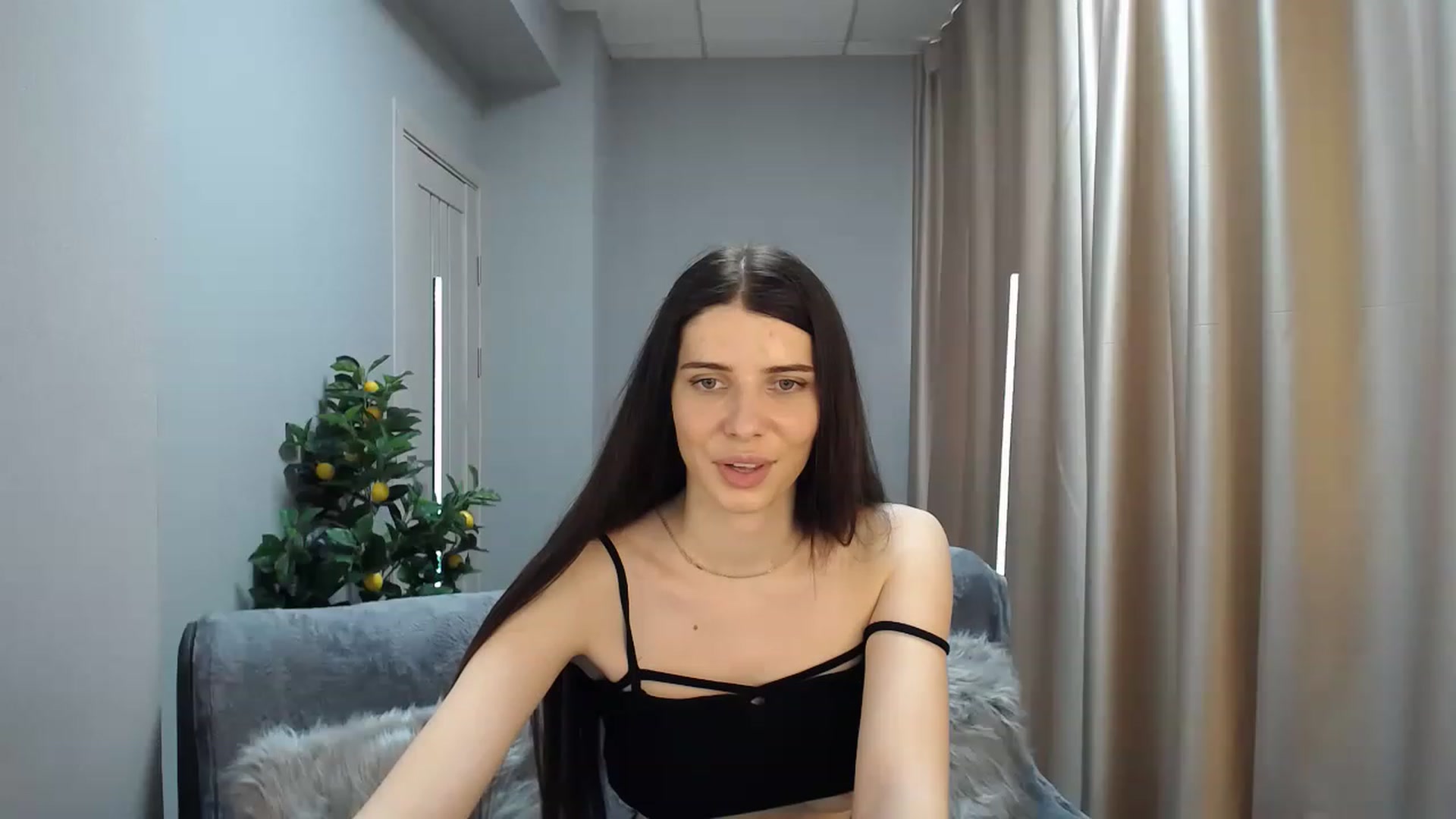 Gallery image thumbnail from SaraRich's myfreecams stream on, 04/23/2023, 09:00 image 11 of 20