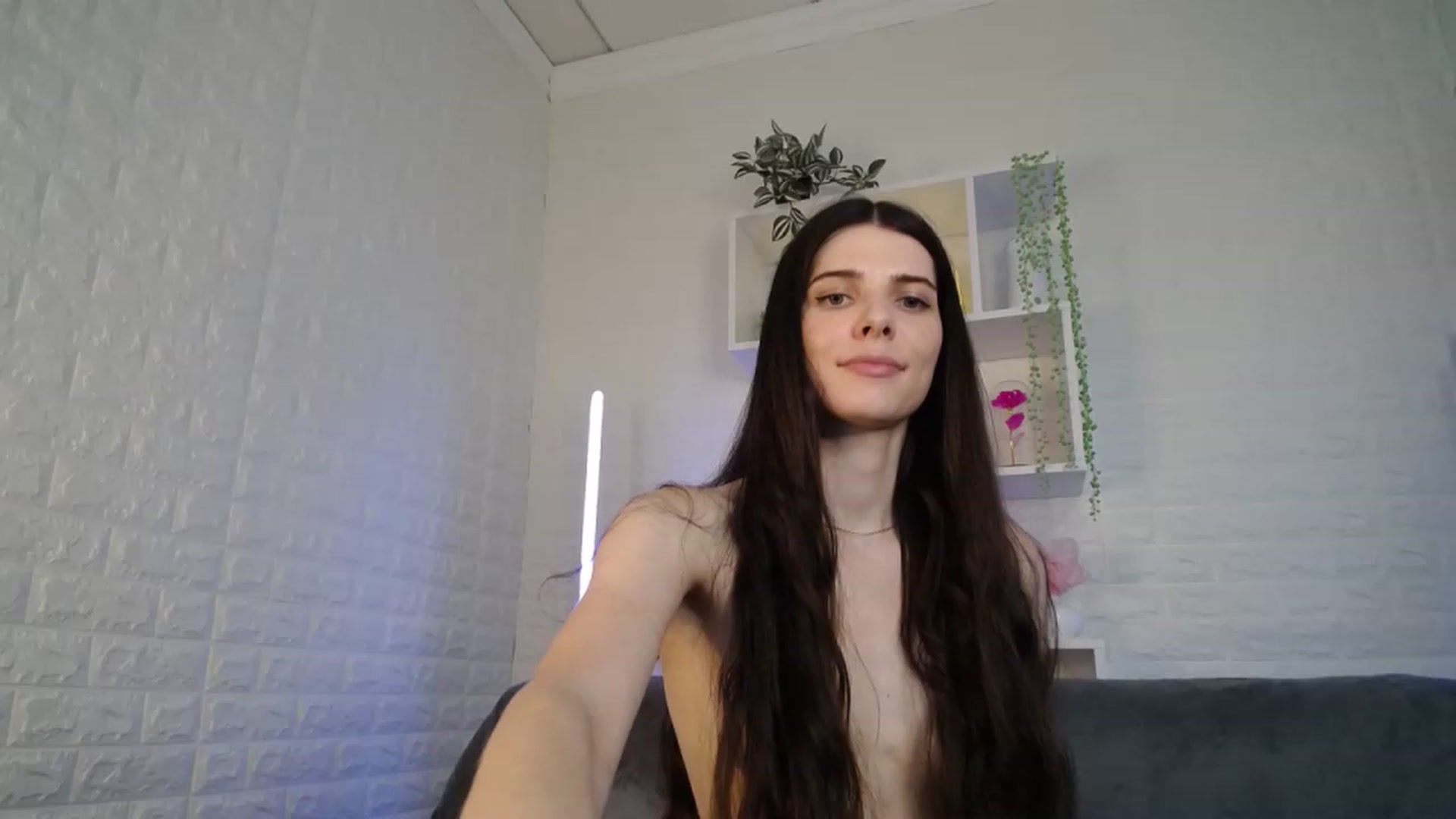 Gallery image thumbnail from SaraRich's myfreecams stream on, 06/13/2023, 12:21 image 18 of 20