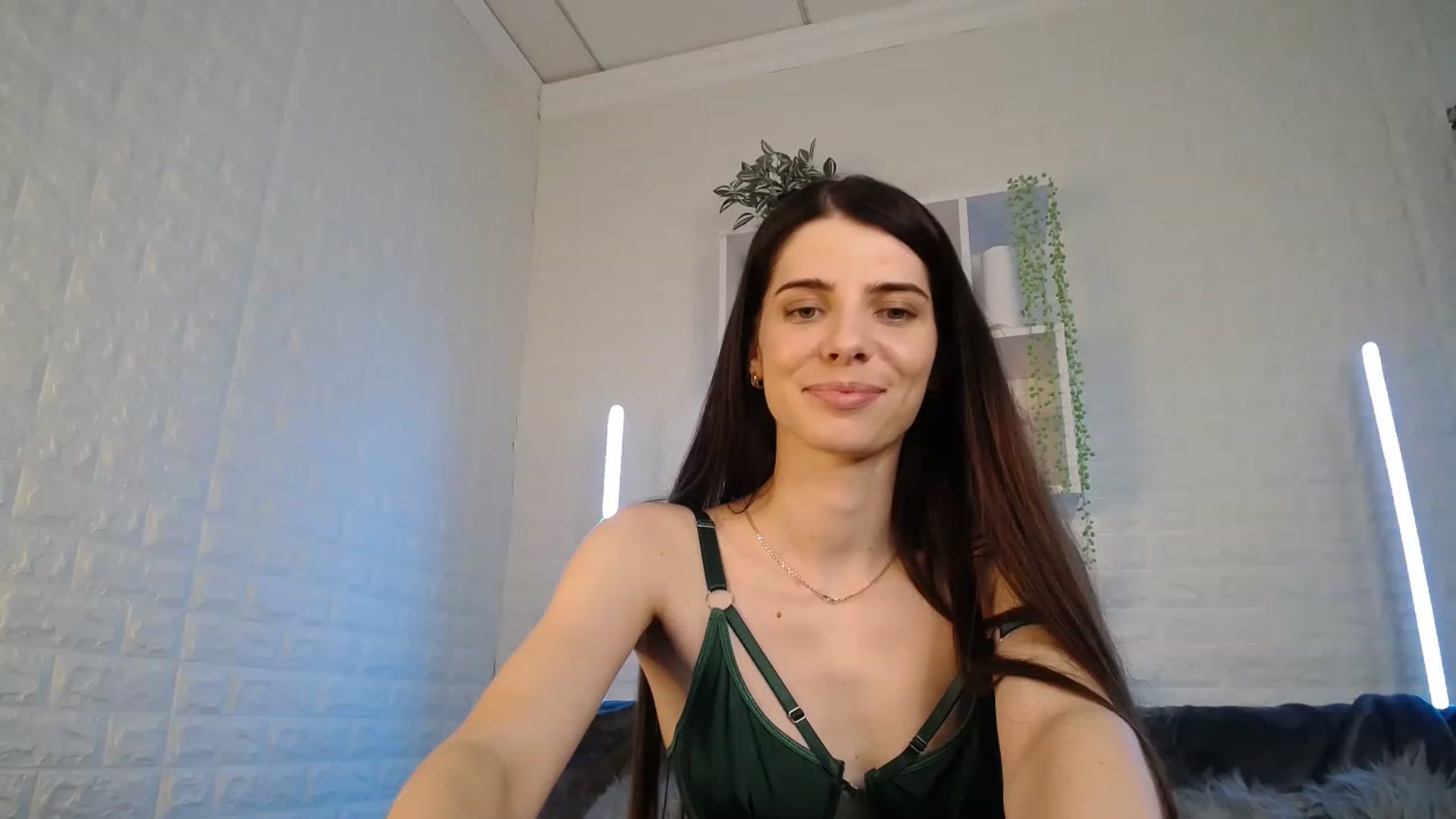 Gallery image thumbnail from SaraRich's myfreecams stream on, 07/04/2023, 10:28 image 20 of 20