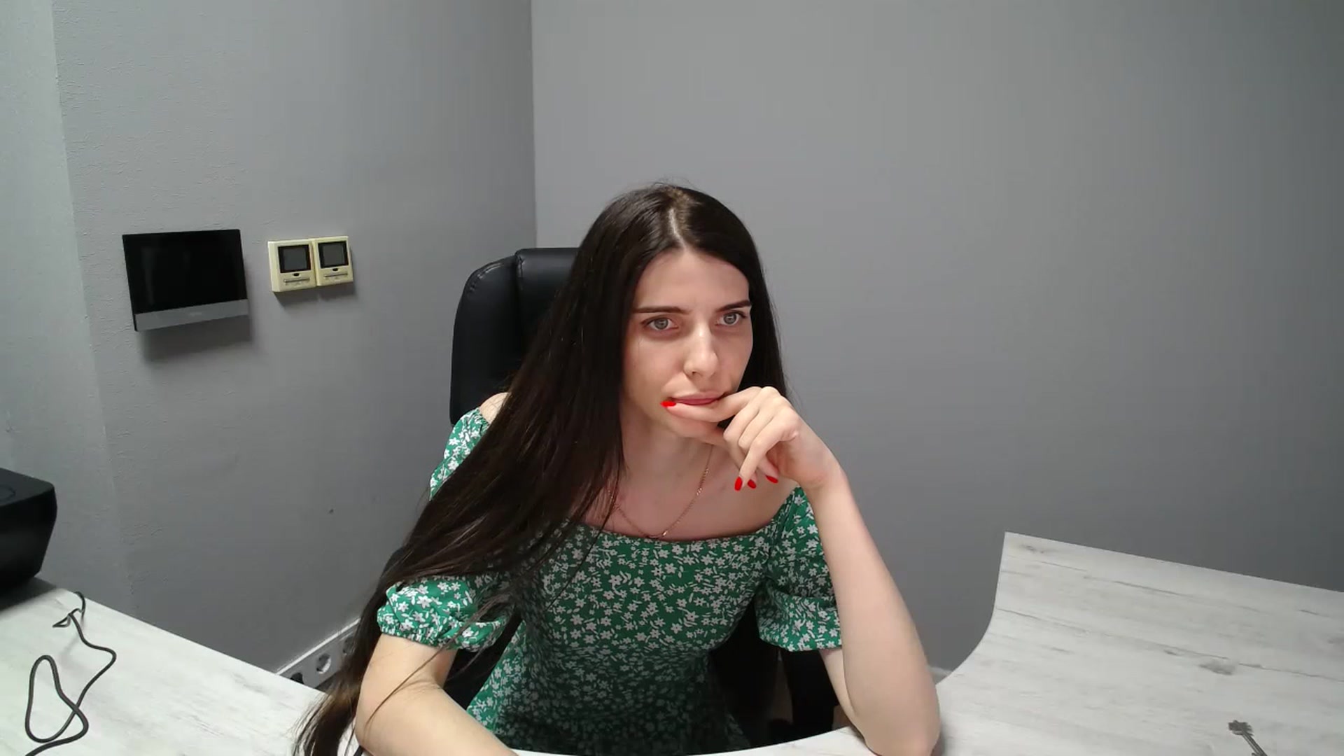Gallery image thumbnail from SaraRich's myfreecams stream on, 07/04/2023, 11:16 image 2 of 20