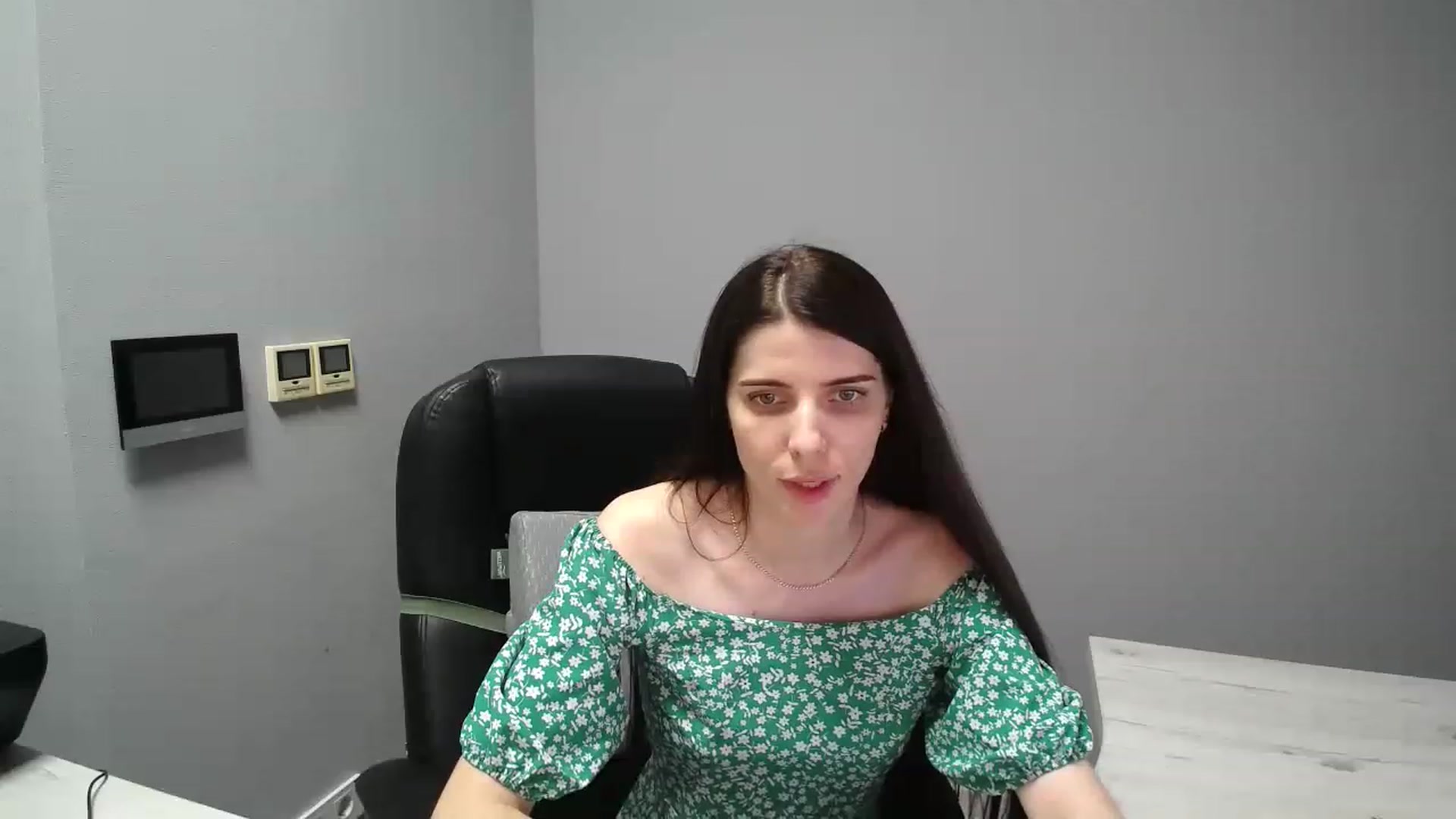 Gallery image thumbnail from SaraRich's myfreecams stream on, 07/04/2023, 12:45 image 13 of 20