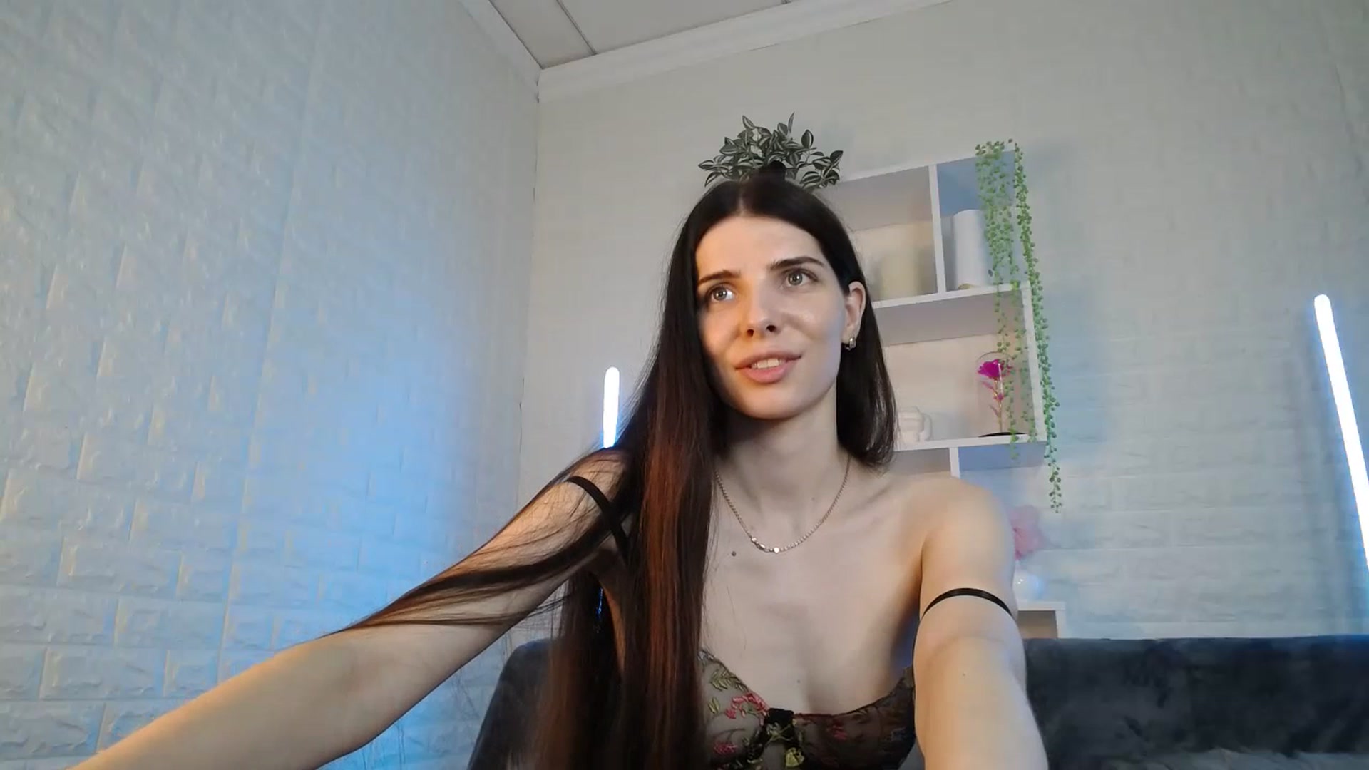 Gallery image thumbnail from SaraRich's myfreecams stream on, 07/08/2023, 09:33 image 20 of 20