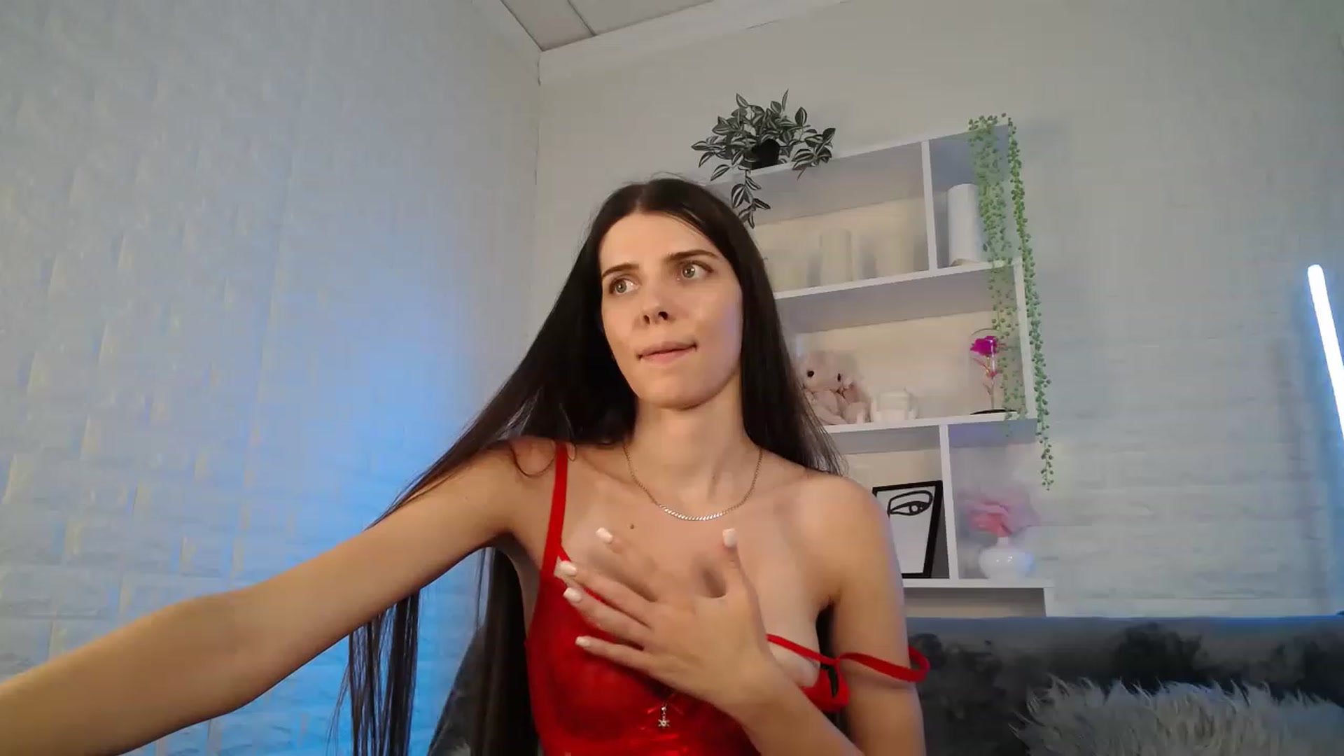 Gallery image thumbnail from SaraRich's myfreecams stream on, 07/25/2023, 10:26 image 4 of 20