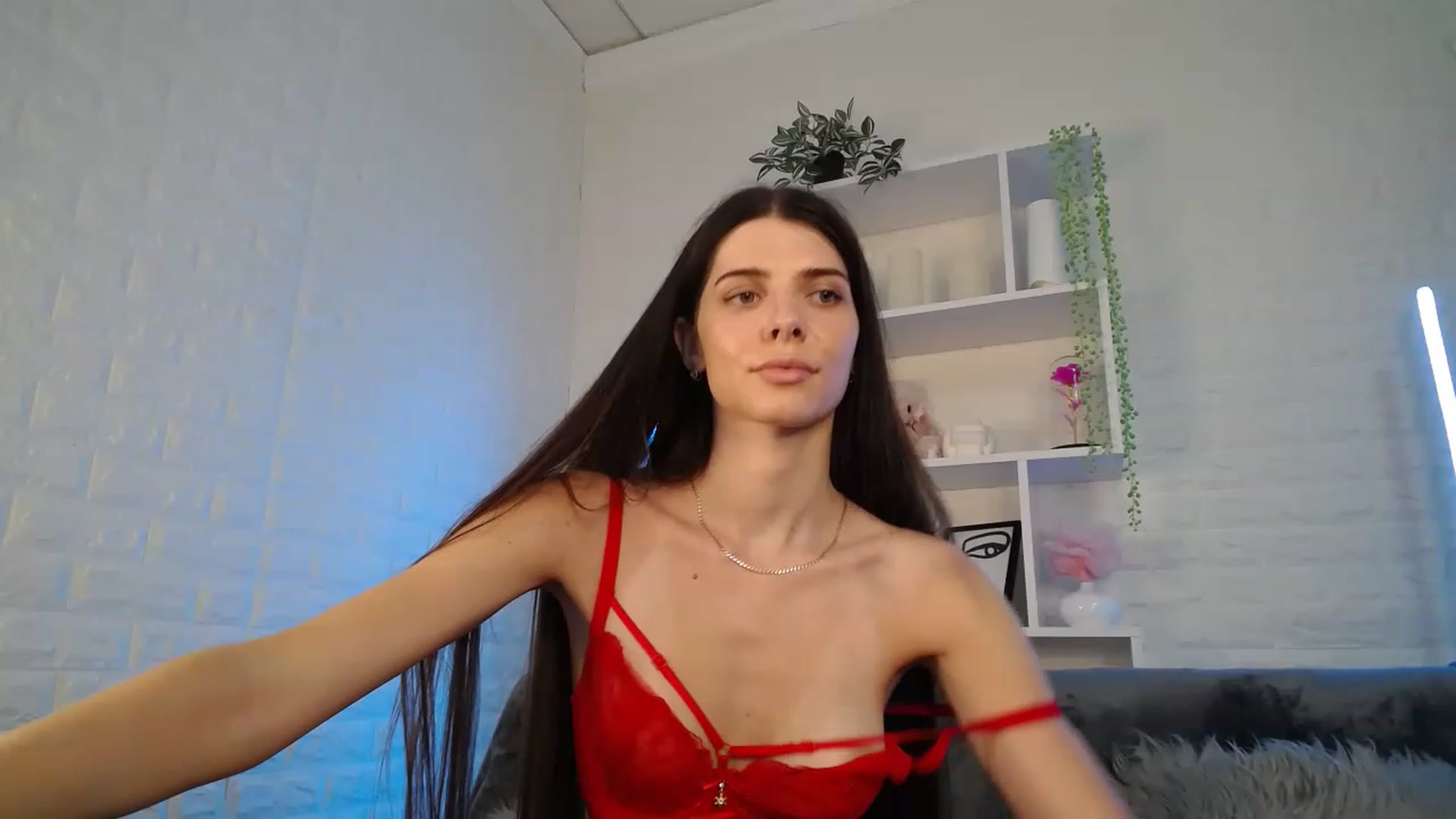 Gallery image thumbnail from SaraRich's myfreecams stream on, 07/25/2023, 10:26 image 5 of 20