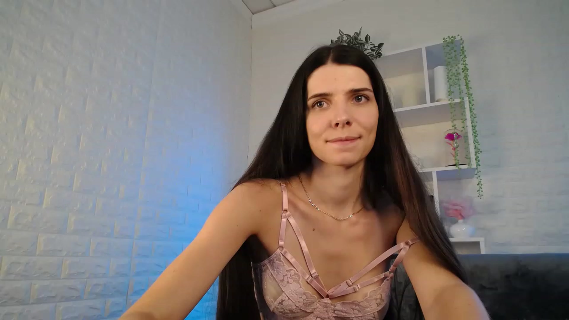 Gallery image thumbnail from SaraRich's myfreecams stream on, 07/30/2023, 11:13 image 4 of 20