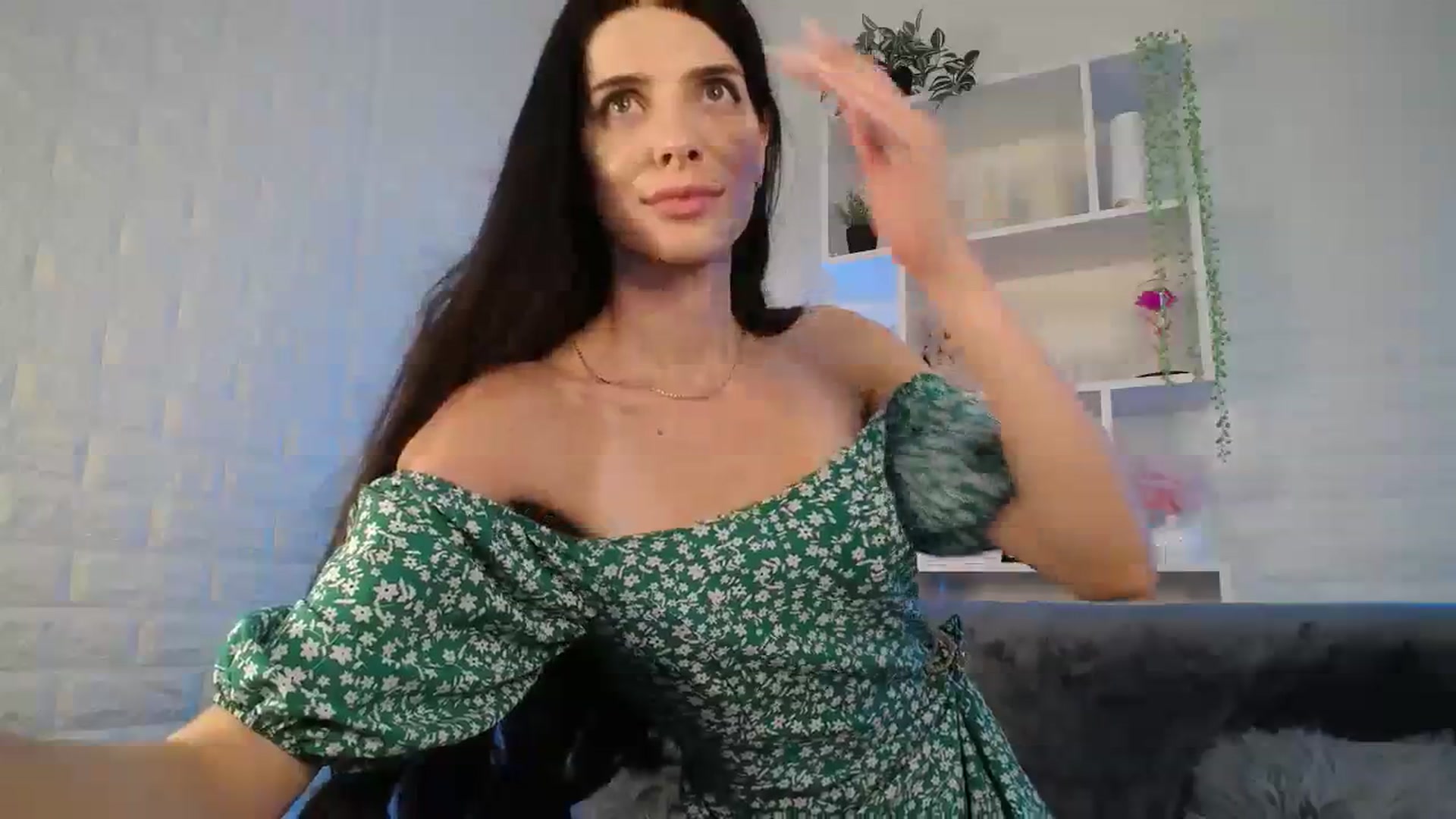 Gallery image thumbnail from SaraRich's myfreecams stream on, 07/31/2023, 10:30 image 8 of 20