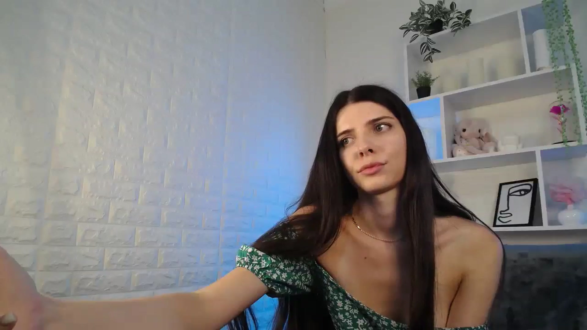 Gallery image thumbnail from SaraRich's myfreecams stream on, 07/31/2023, 11:11 image 15 of 20