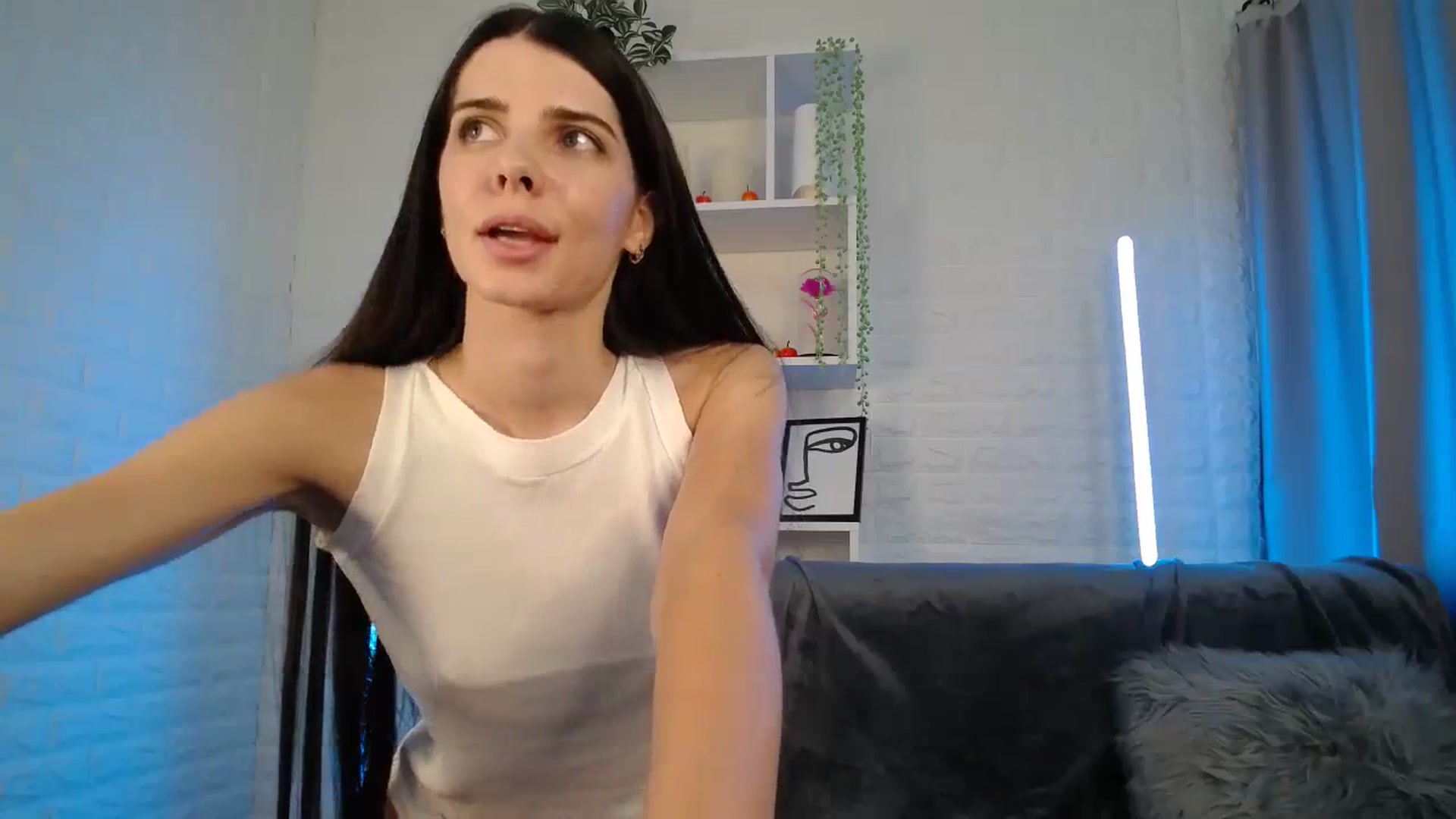 Gallery image thumbnail from SaraRich's myfreecams stream on, 08/26/2023, 10:03 image 18 of 20