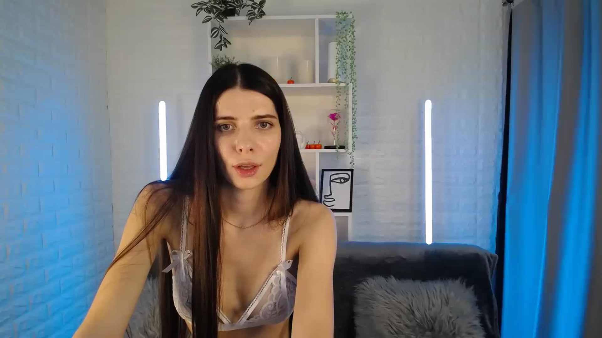 Gallery image thumbnail from SaraRich's myfreecams stream on, 09/12/2023, 08:43 image 8 of 20