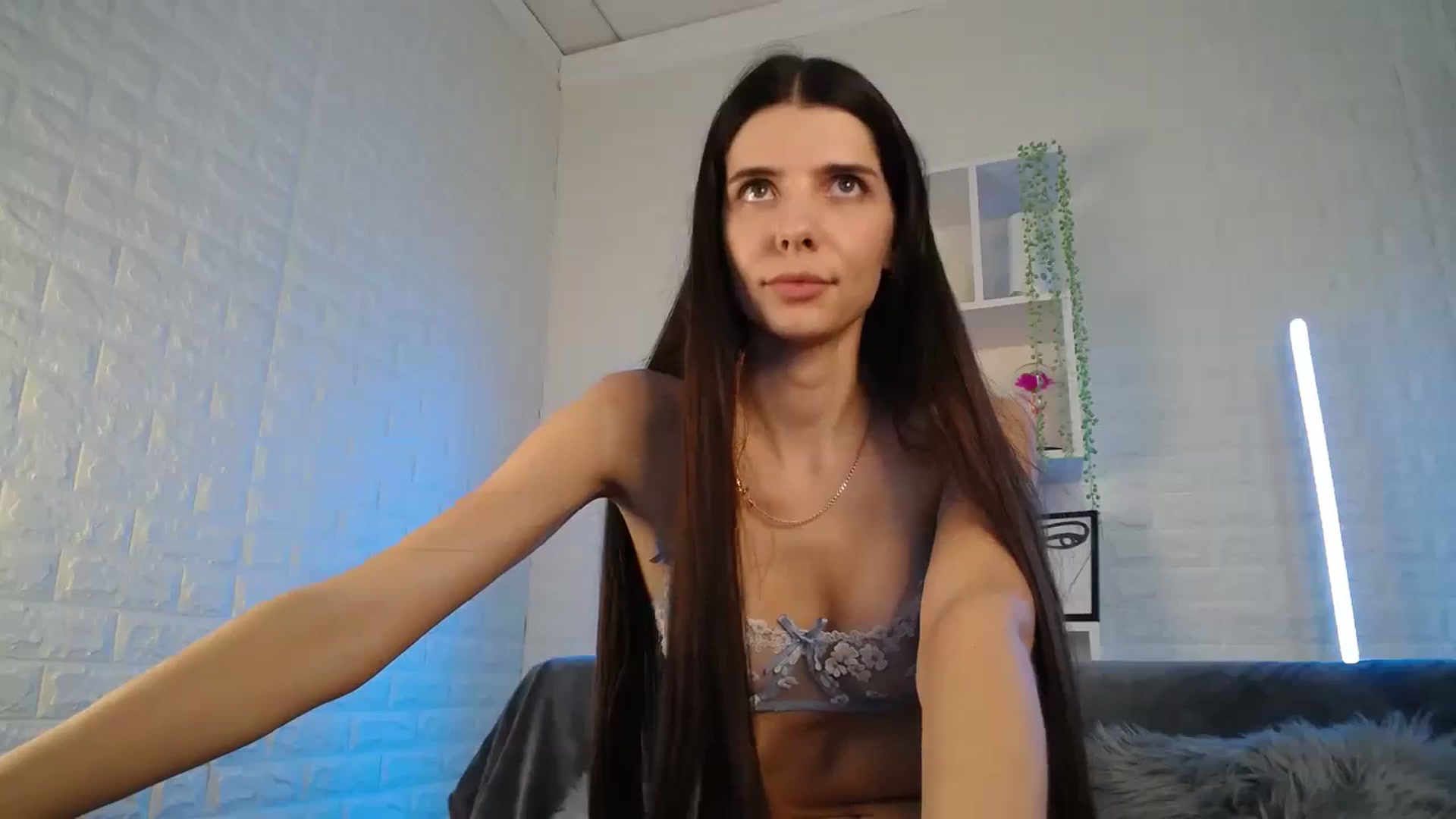 Gallery image thumbnail from SaraRich's myfreecams stream on, 09/20/2023, 11:17 image 15 of 20