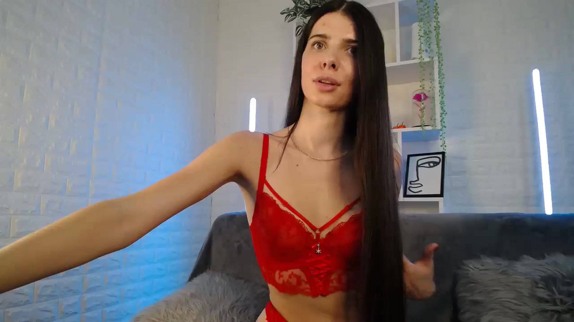 Gallery image thumbnail from SaraRich's myfreecams stream on, 09/25/2023, 09:23 image 10 of 20
