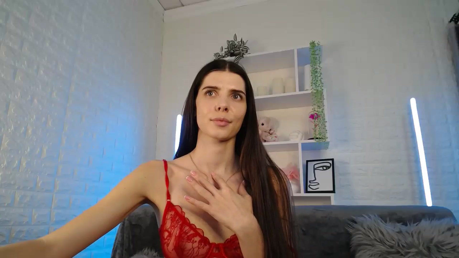 Gallery image thumbnail from SaraRich's myfreecams stream on, 10/08/2023, 11:44 image 12 of 20