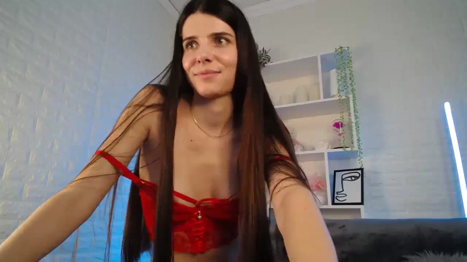 Gallery image thumbnail from SaraRich's myfreecams stream on, 10/28/2023, 13:13 image 9 of 20