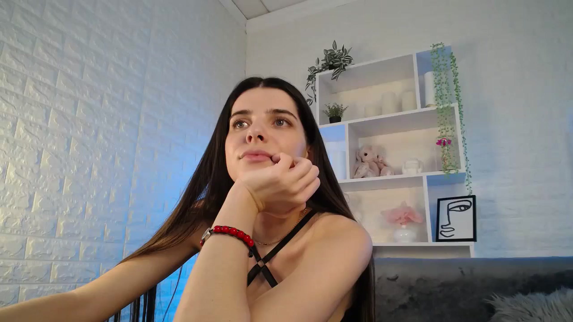Gallery image thumbnail from SaraRich's myfreecams stream on, 11/19/2023, 13:49 image 19 of 20