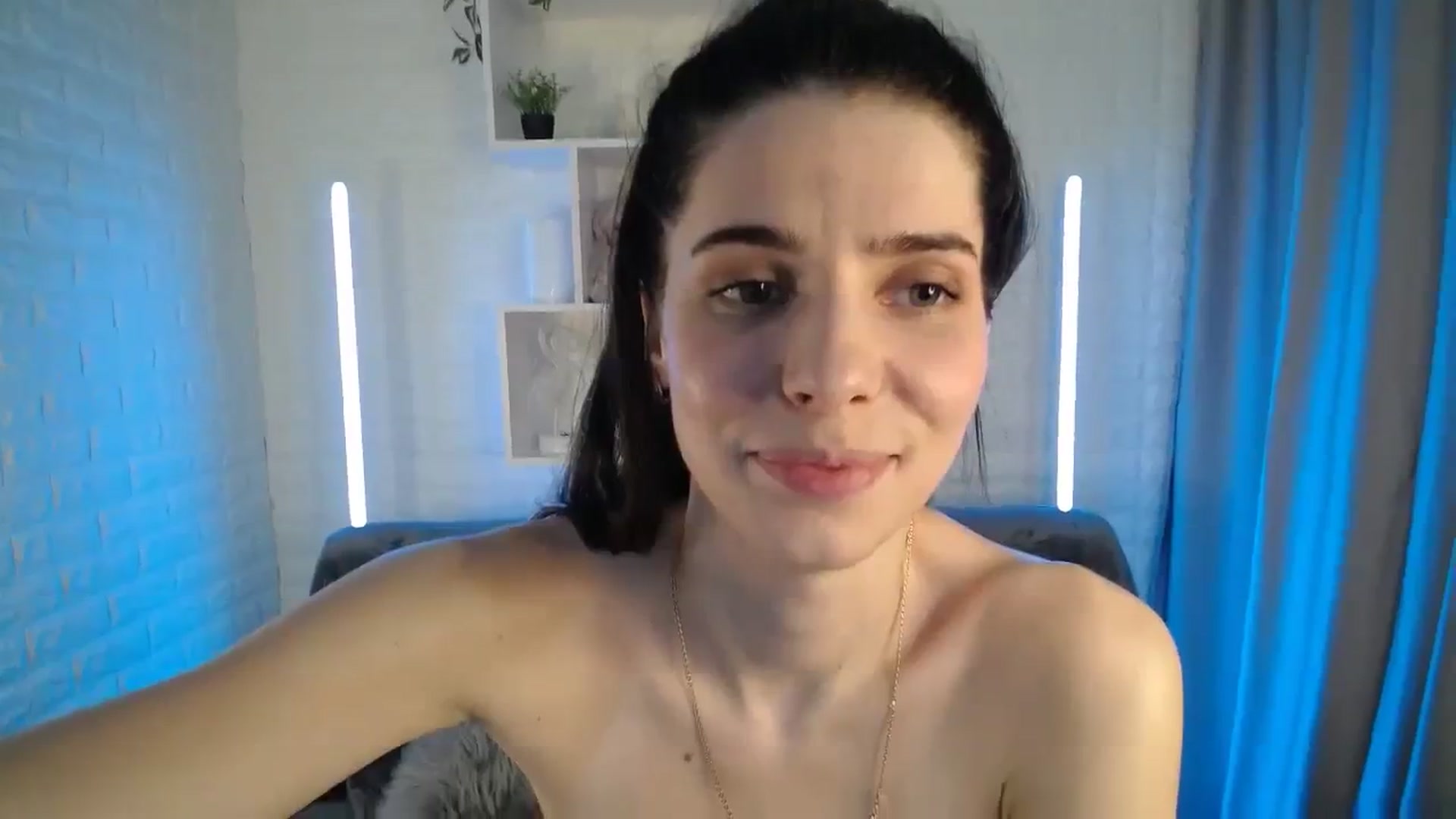 Gallery image thumbnail from SaraRich's myfreecams stream on, 11/29/2023, 10:40 image 13 of 20