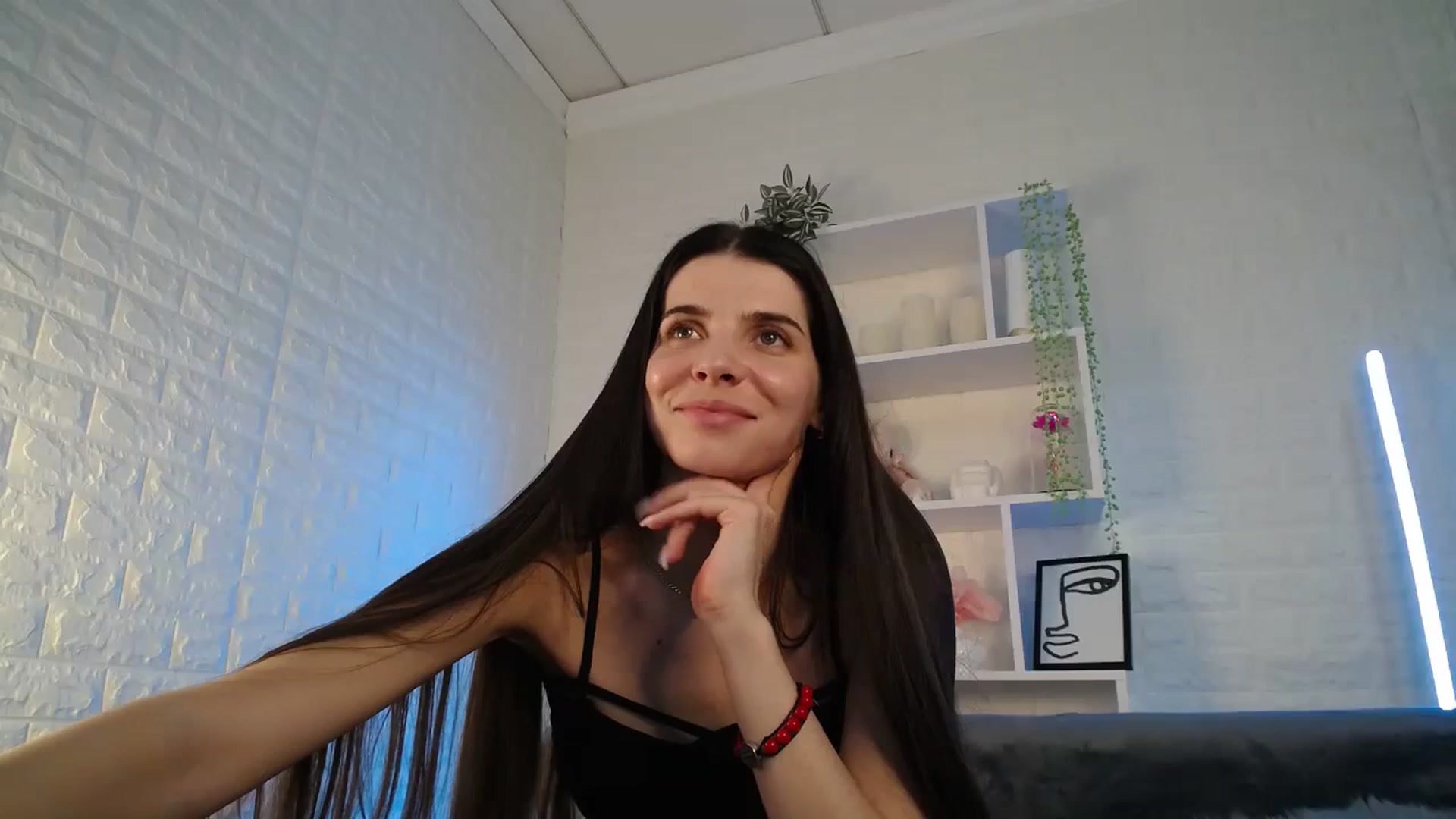 Gallery image thumbnail from SaraRich's myfreecams stream on, 11/29/2023, 13:44 image 3 of 20