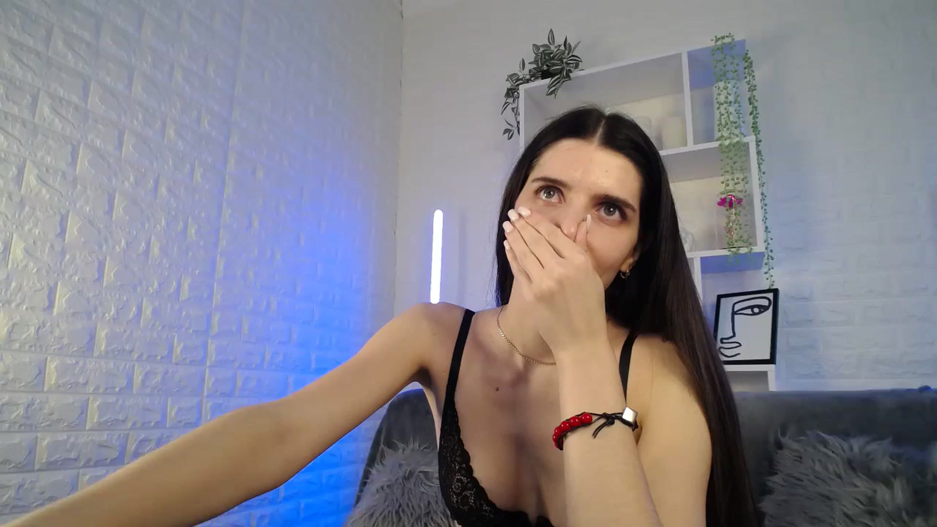 Gallery image thumbnail from SaraRich's myfreecams stream on, 12/16/2023, 13:47 image 2 of 20