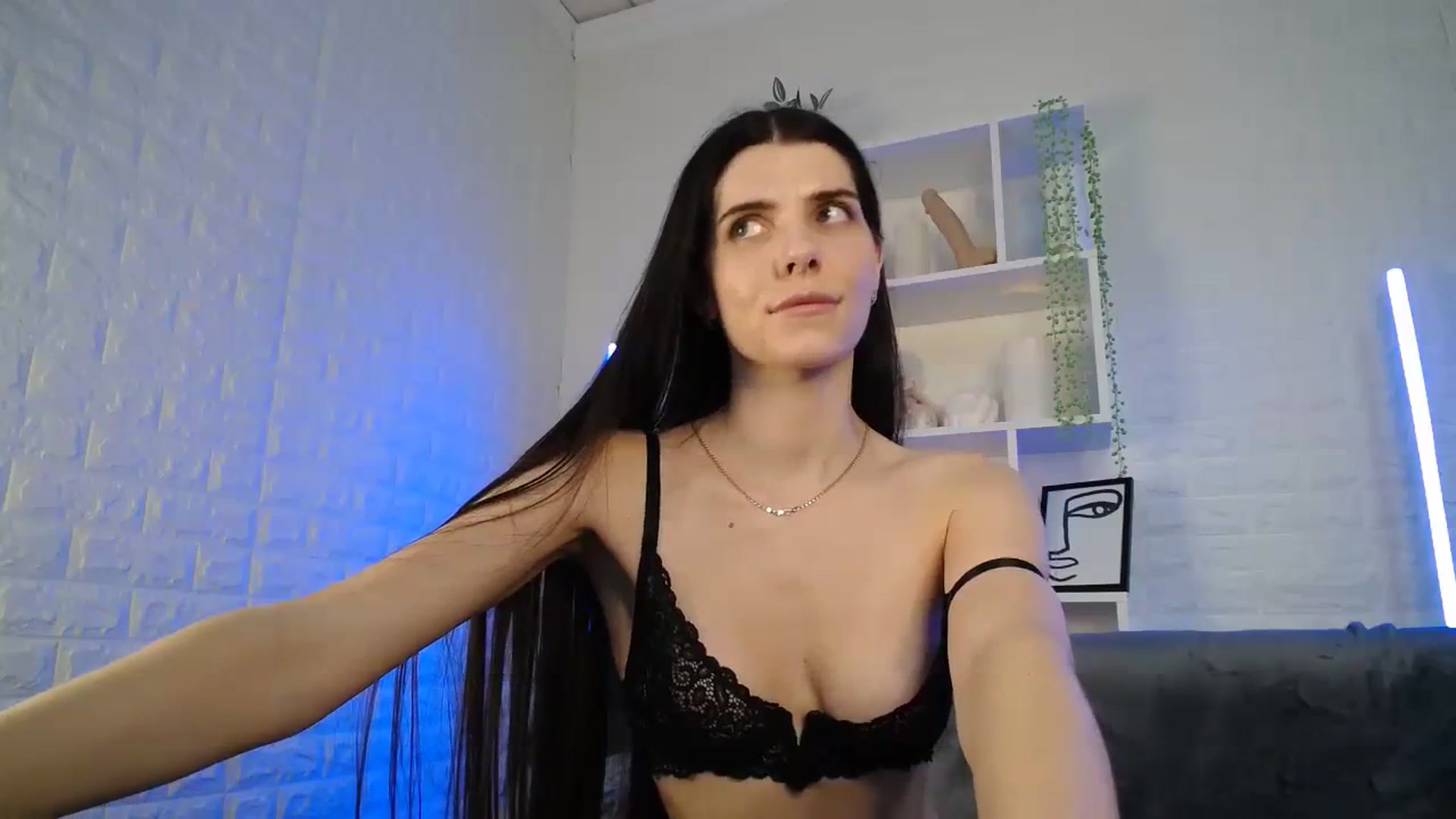 Gallery image thumbnail from SaraRich's myfreecams stream on, 01/08/2024, 14:40 image 20 of 20