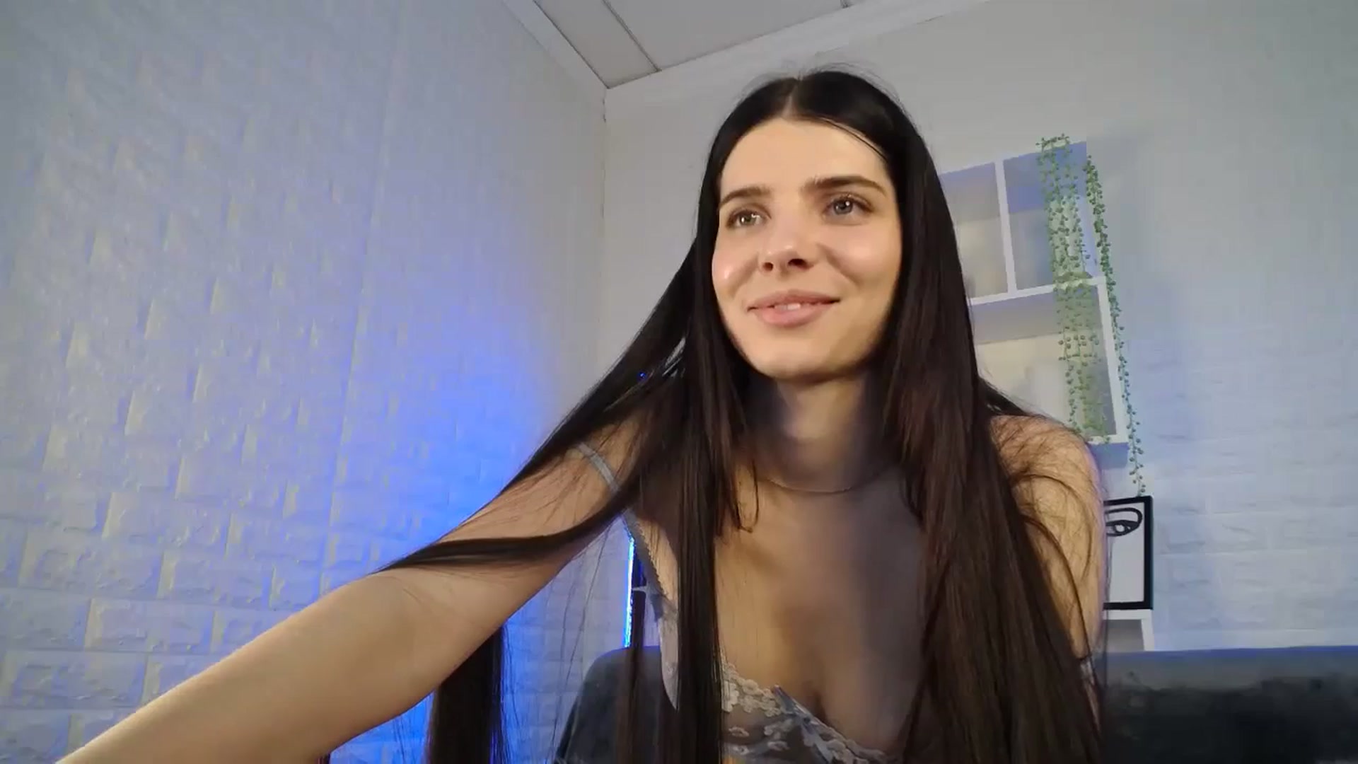 Gallery image thumbnail from SaraRich's myfreecams stream on, 01/13/2024, 13:38 image 19 of 20