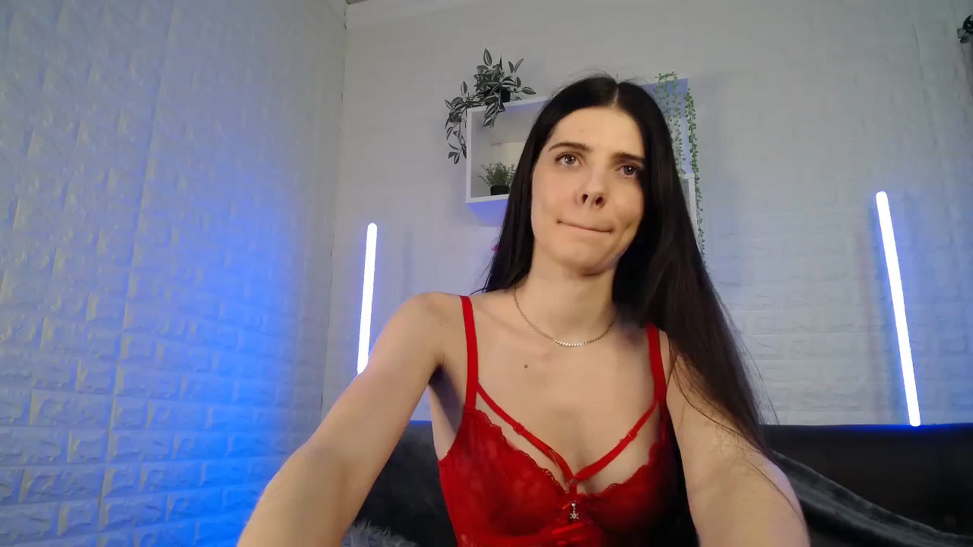 Gallery image thumbnail from SaraRich's myfreecams stream on, 01/23/2024, 13:05 image 4 of 20